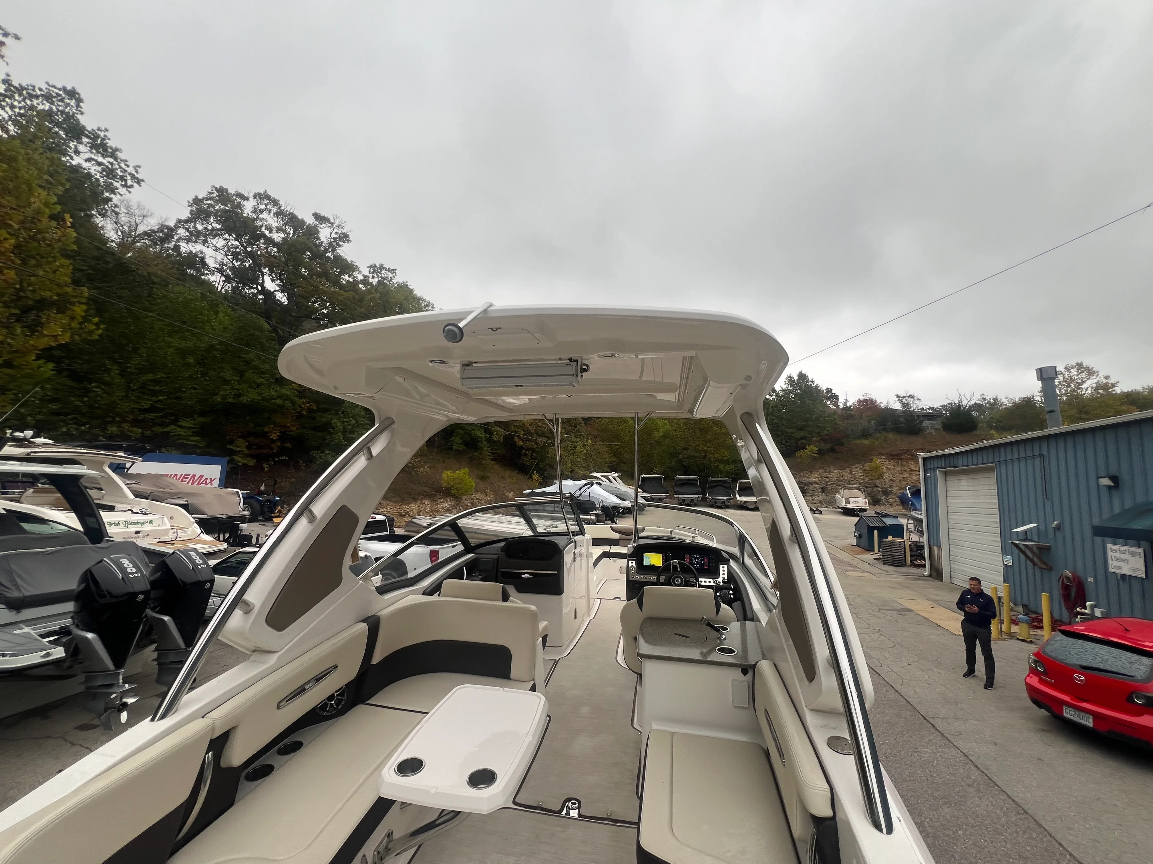 2019 Chaparral 317 SSX Image Thumbnail #15