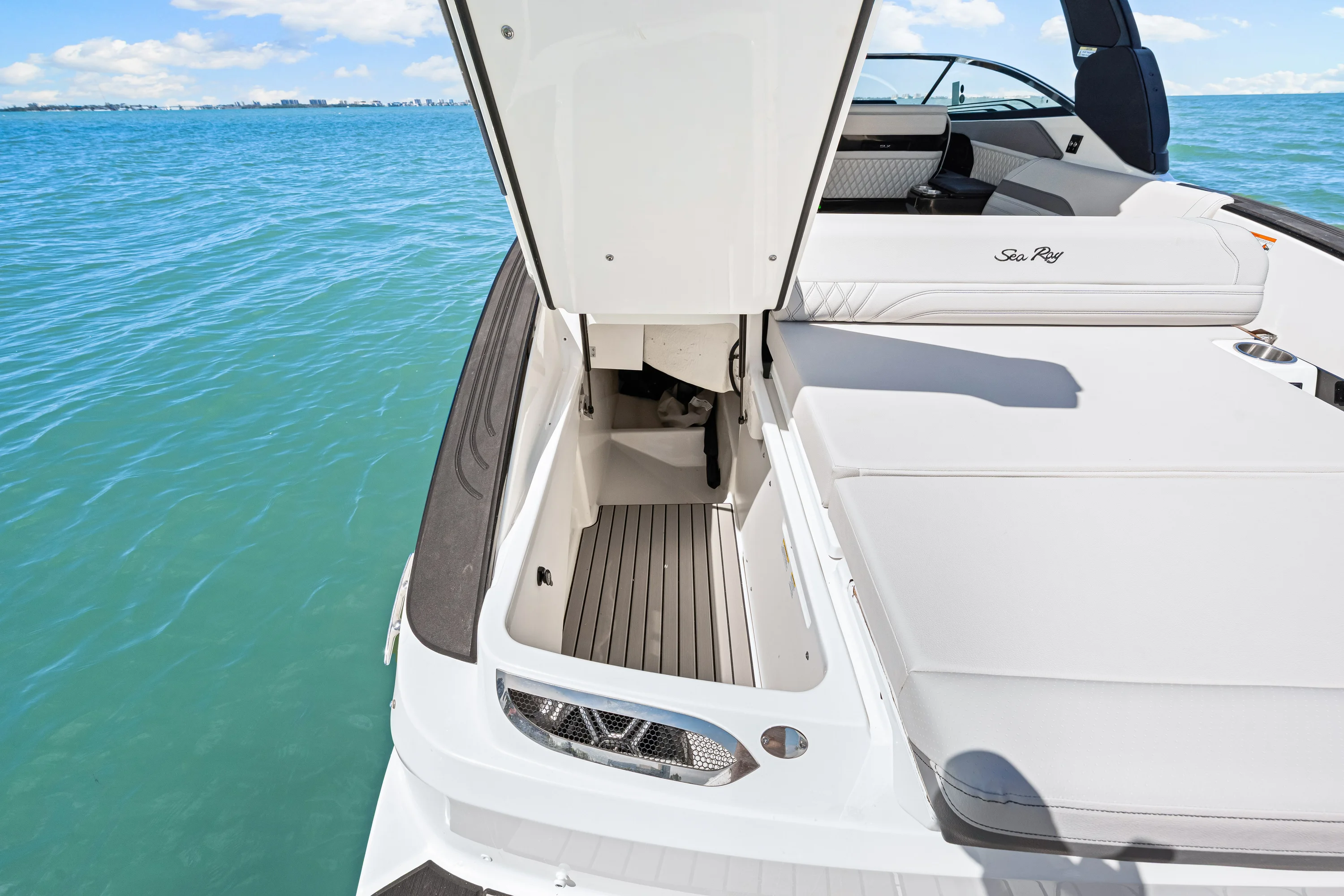 2026 Sea Ray SLX 280 Outboard Image Thumbnail #30