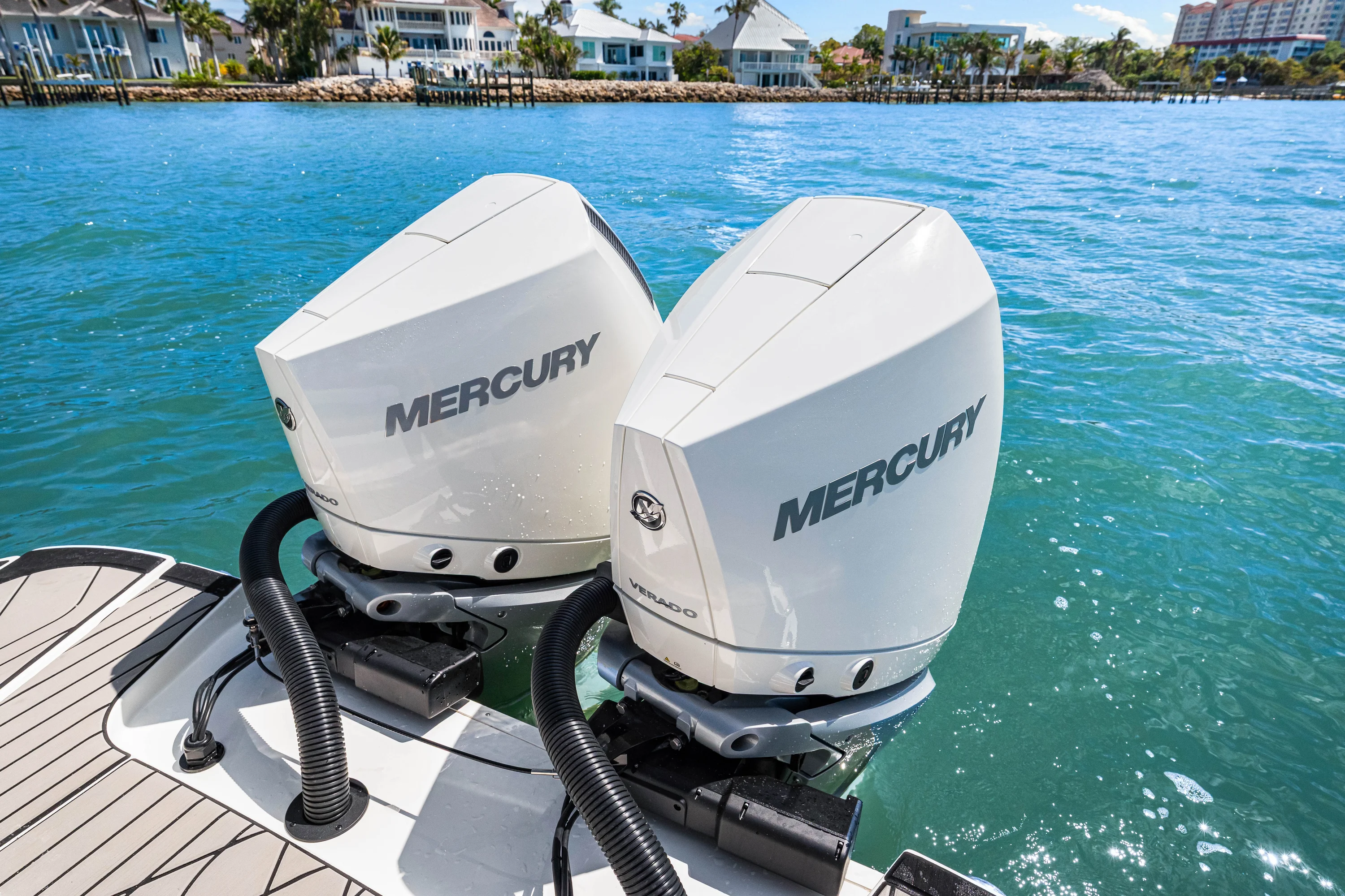 2026 Sea Ray SLX 280 Outboard Image Thumbnail #29