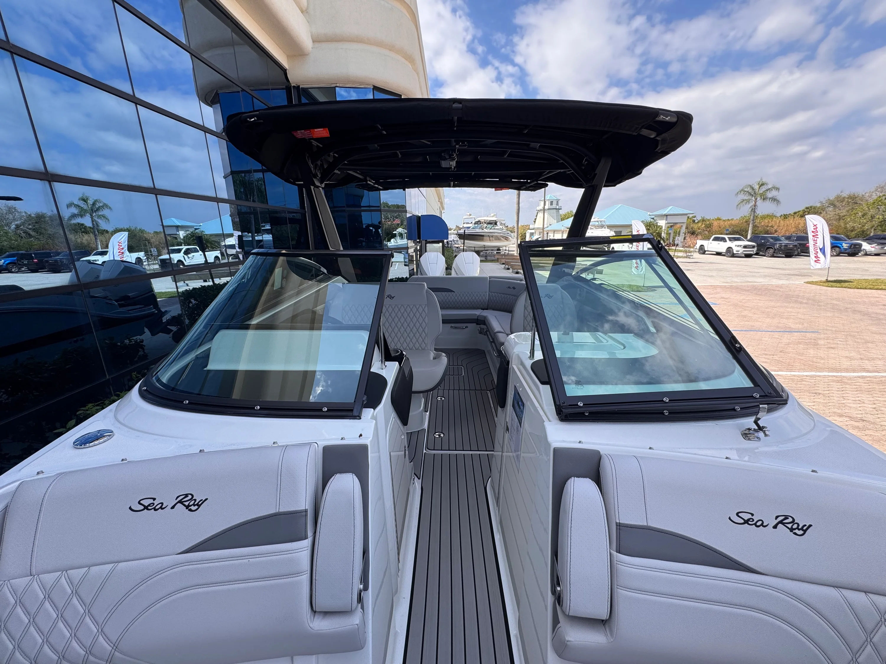 2026 Sea Ray SLX 280 Outboard Image Thumbnail #23