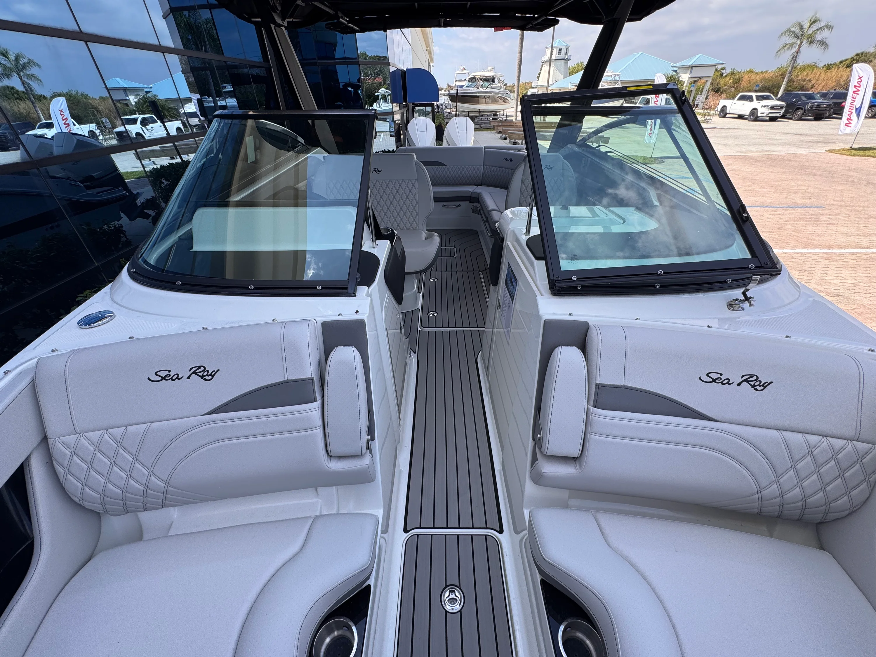 2026 Sea Ray SLX 280 Outboard Image Thumbnail #22