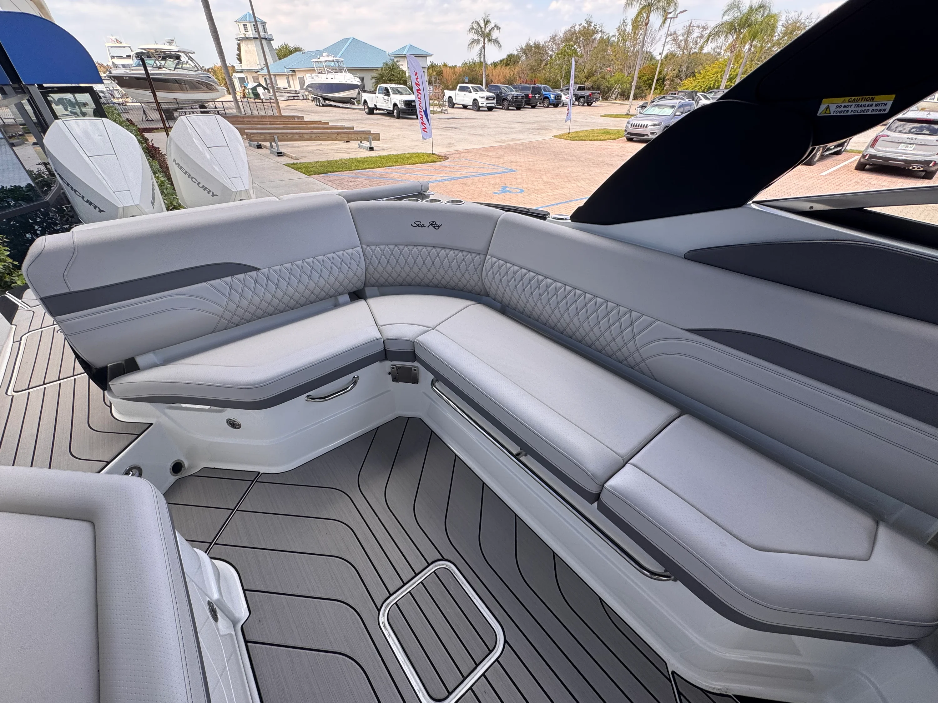 2026 Sea Ray SLX 280 Outboard Image Thumbnail #8