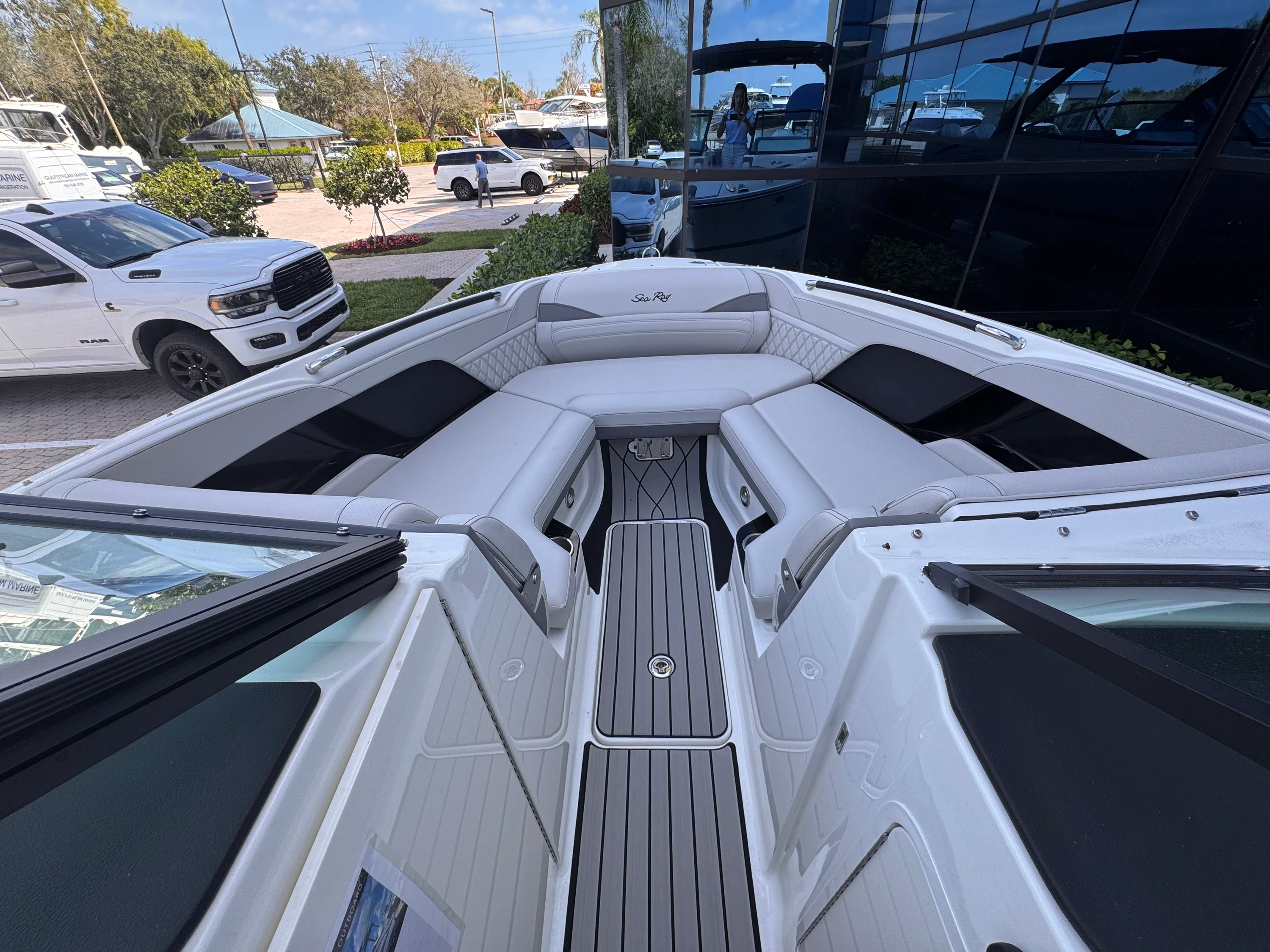 2026 Sea Ray SLX 280 Outboard Image Thumbnail #20