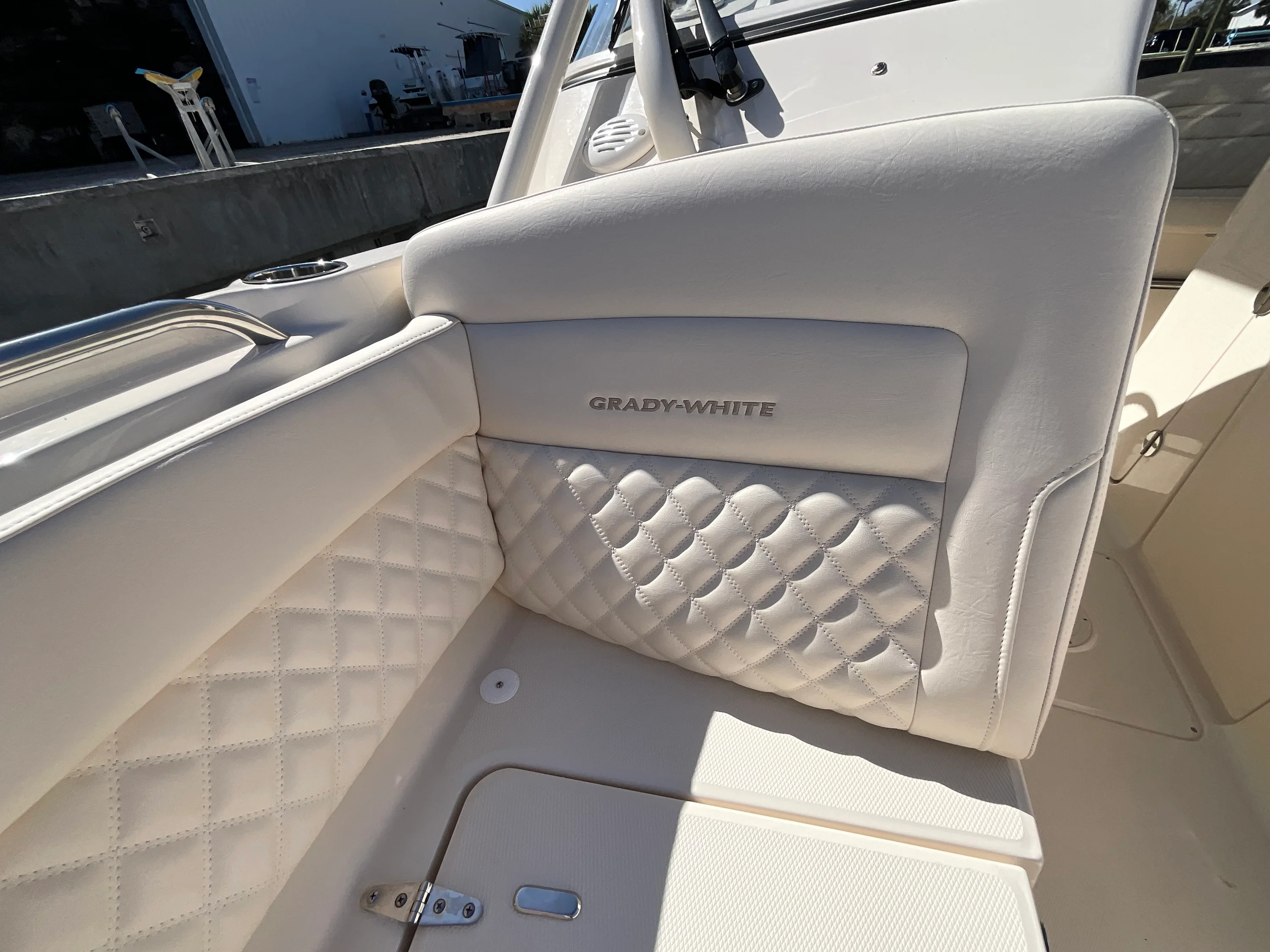 2026 Grady-White Freedom 275 Image Thumbnail #14