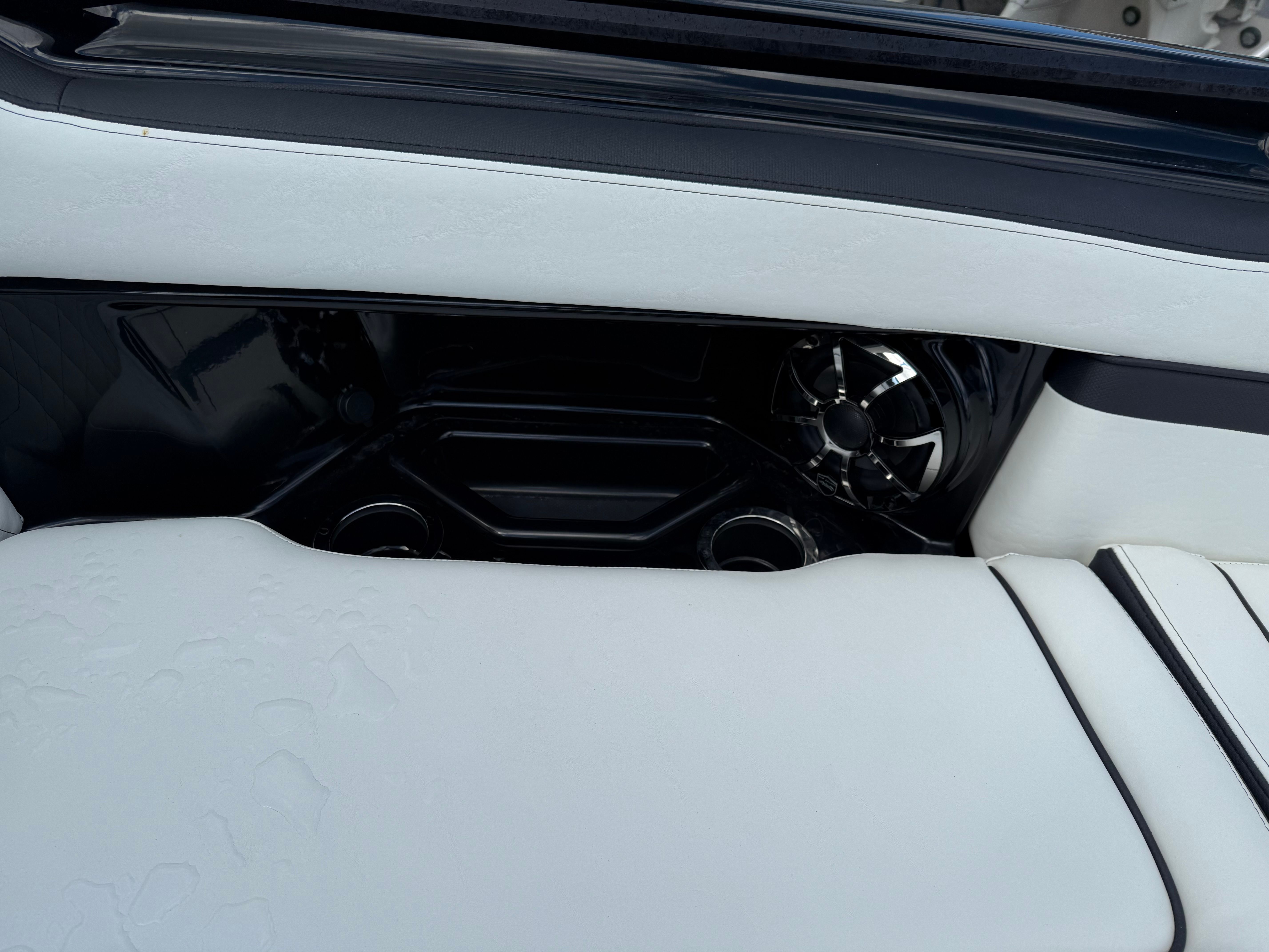 2025 Yamaha 275SD Image Thumbnail #15