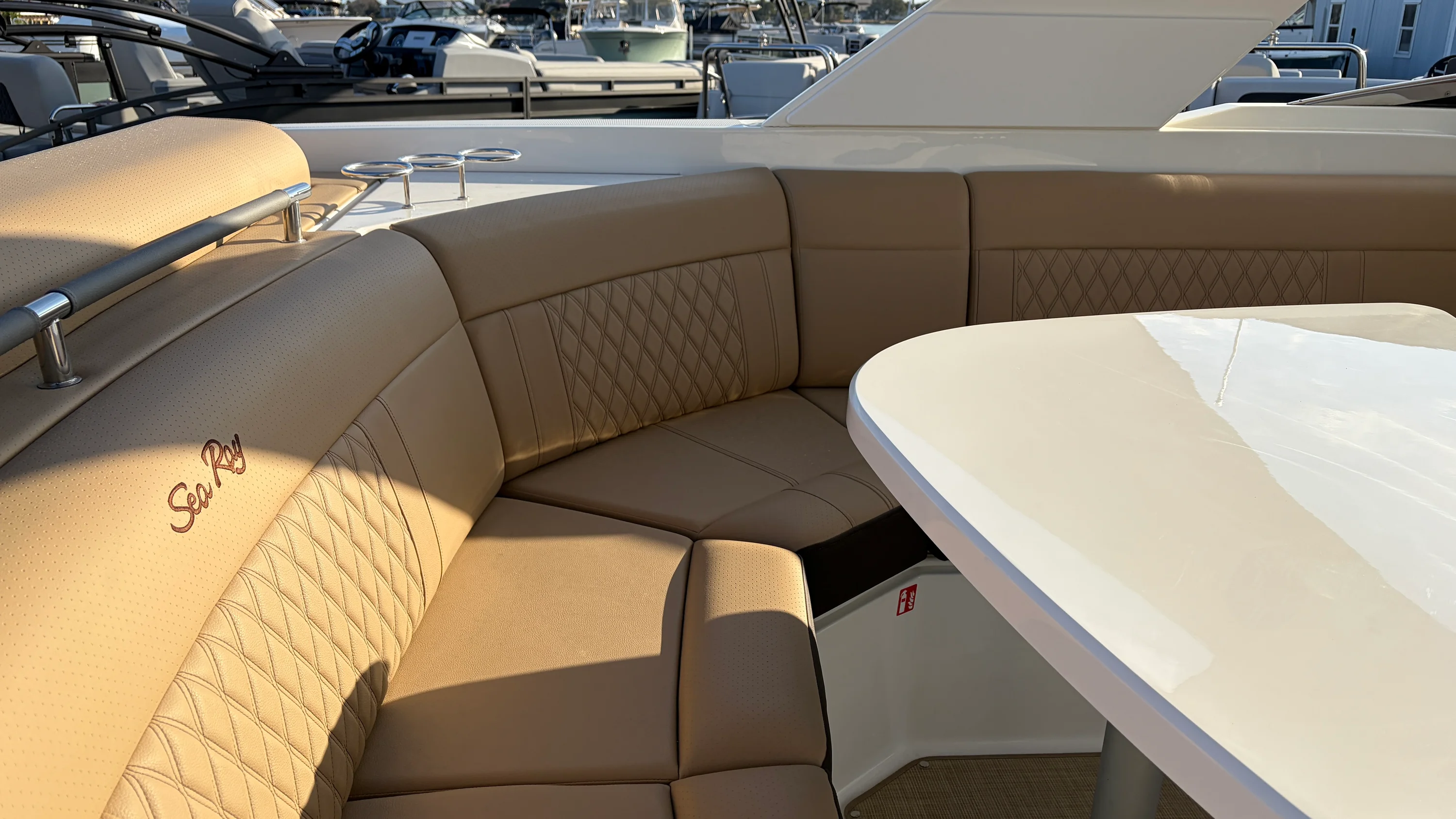 2026 Sea Ray SLX 310 Outboard Image Thumbnail #24