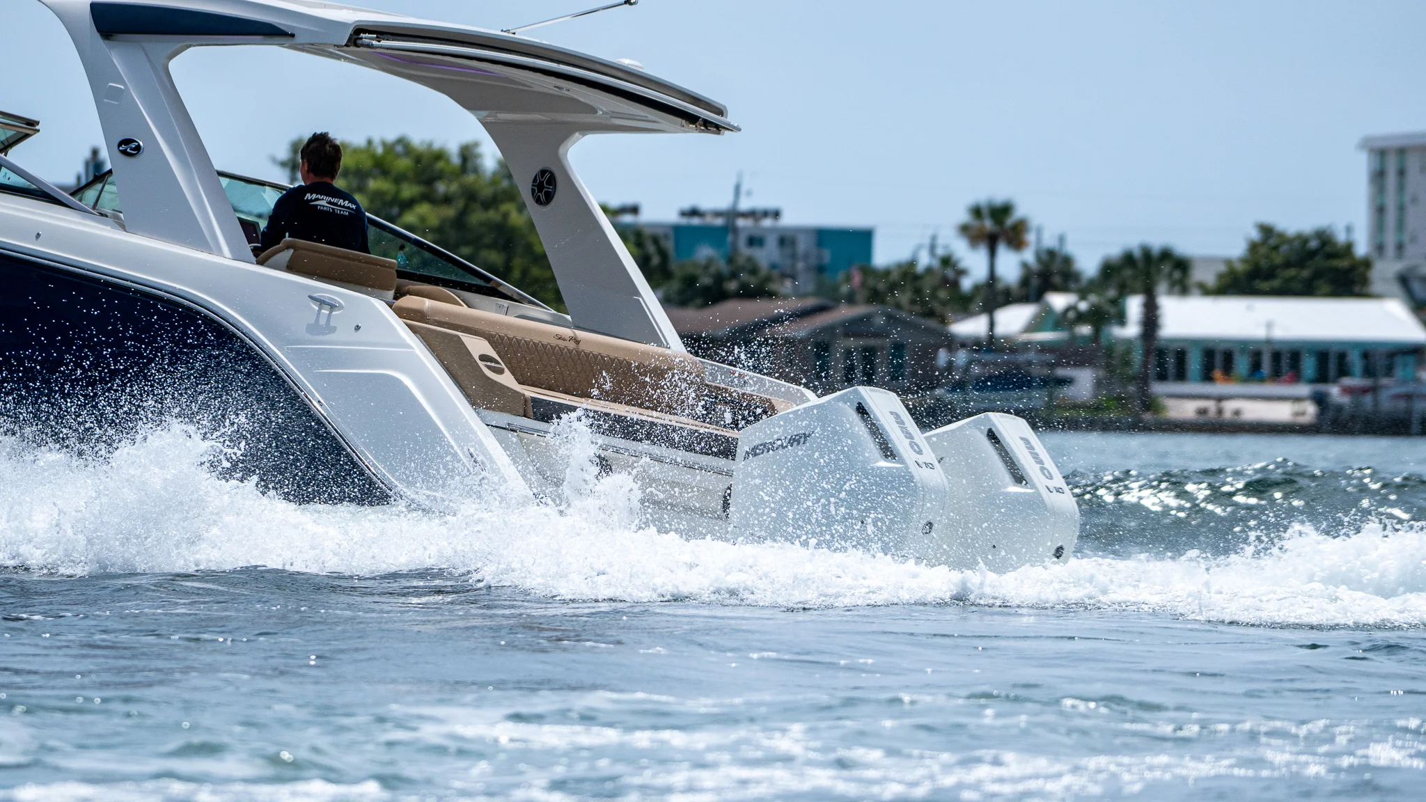 2026 Sea Ray SLX 310 Outboard Image Thumbnail #31