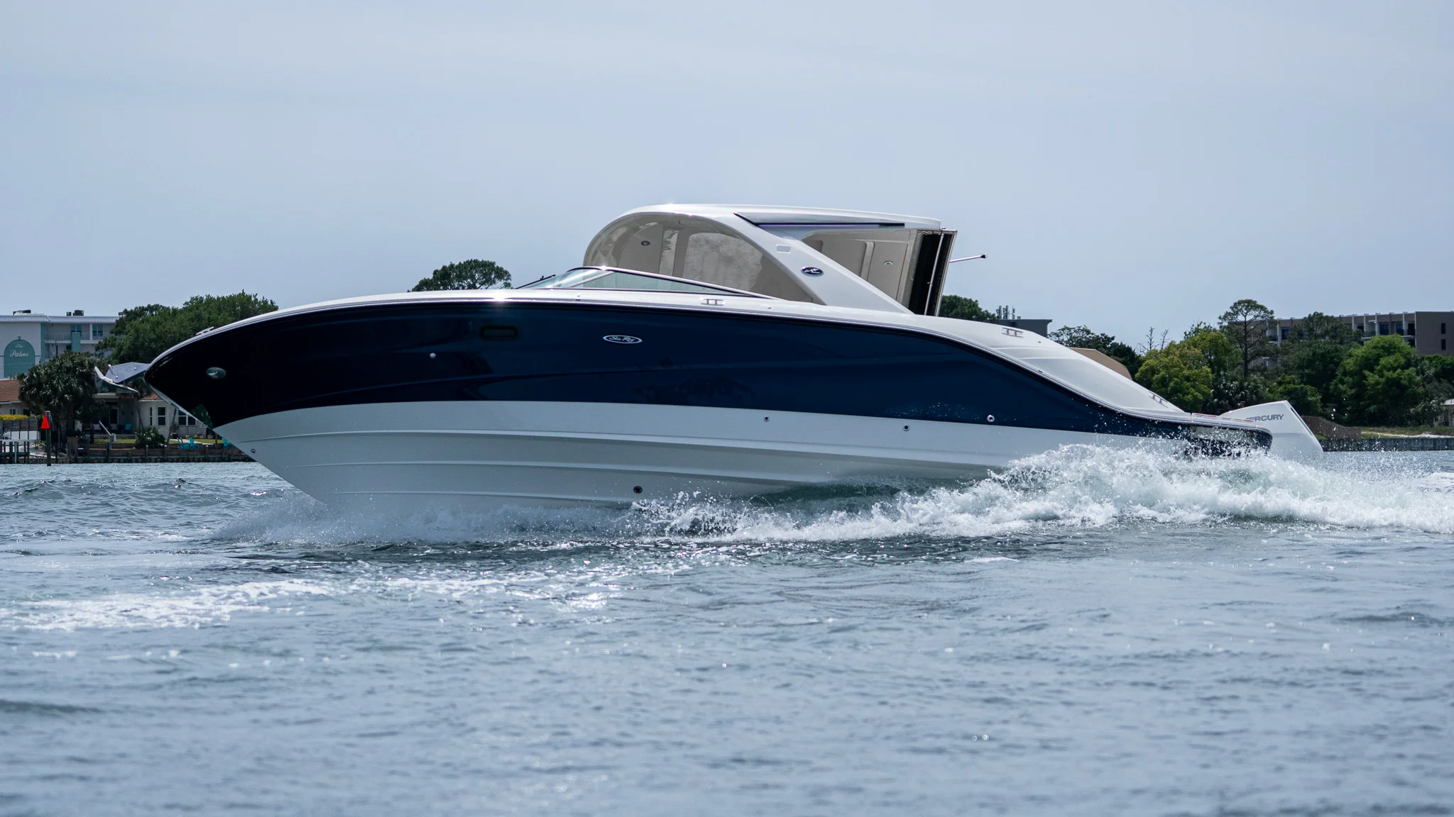 2026 Sea Ray SLX 310 Outboard Image Thumbnail #30