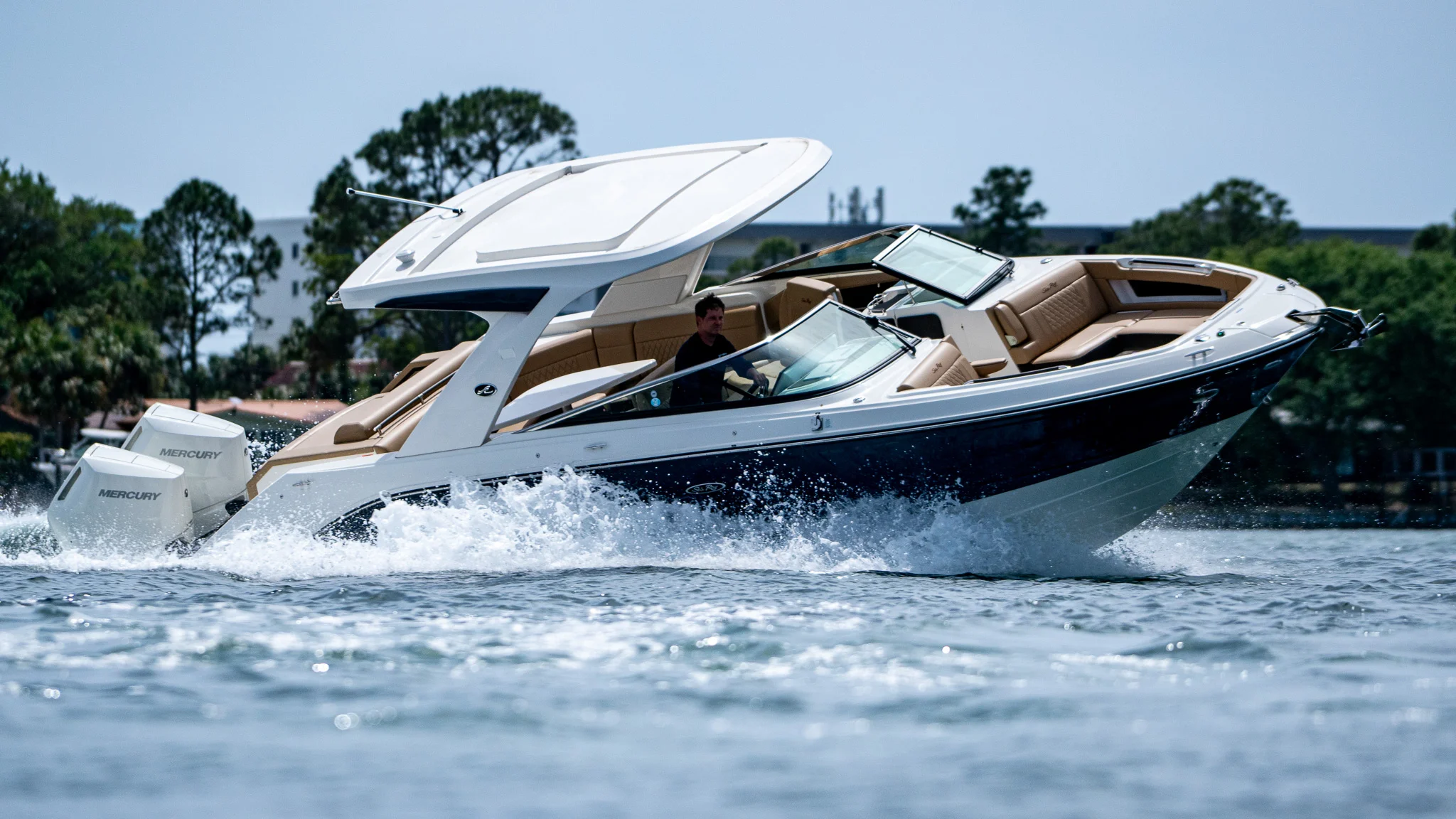 2026 Sea Ray SLX 310 Outboard Image Thumbnail #28