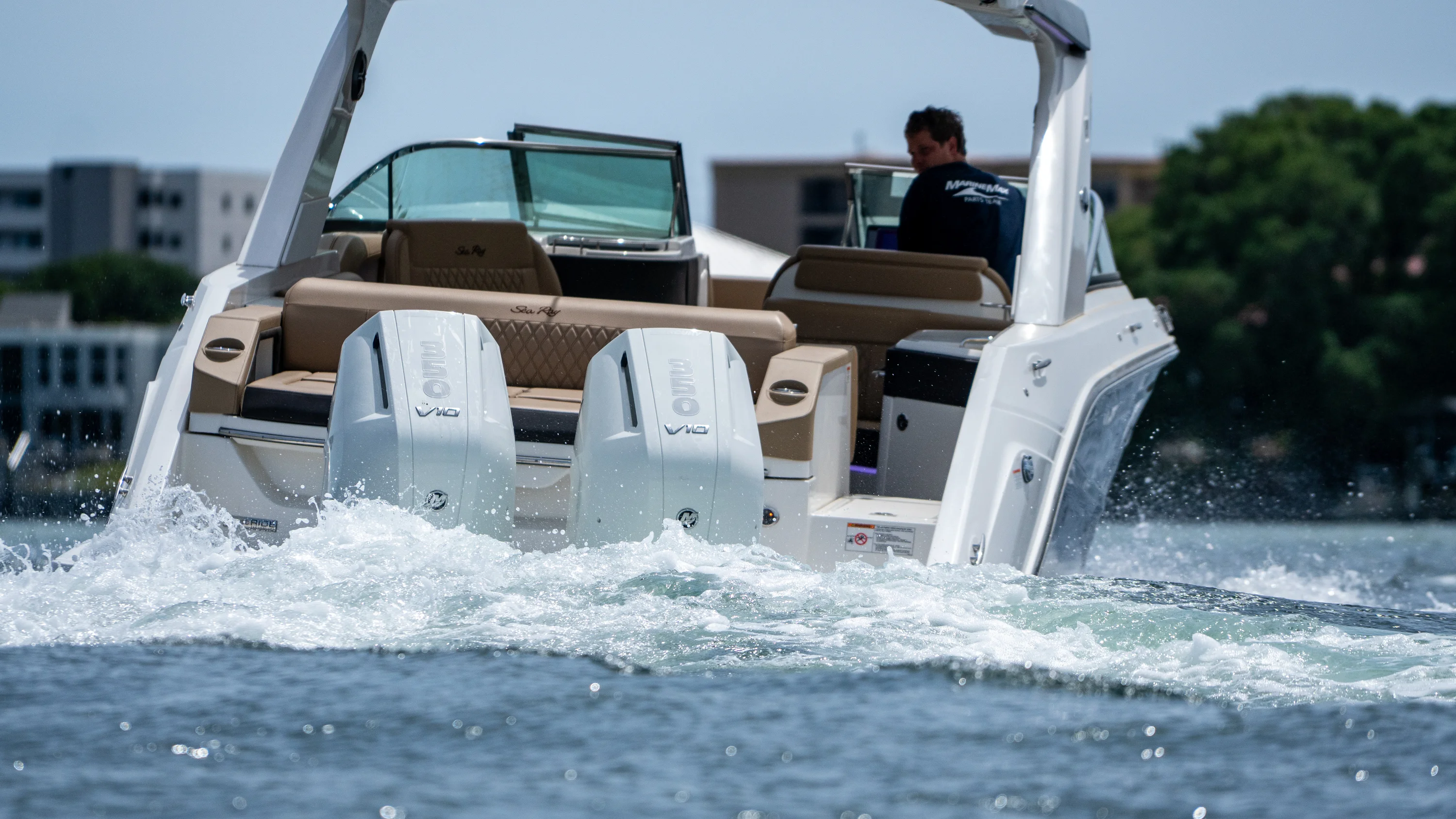 2026 Sea Ray SLX 310 Outboard Image Thumbnail #13