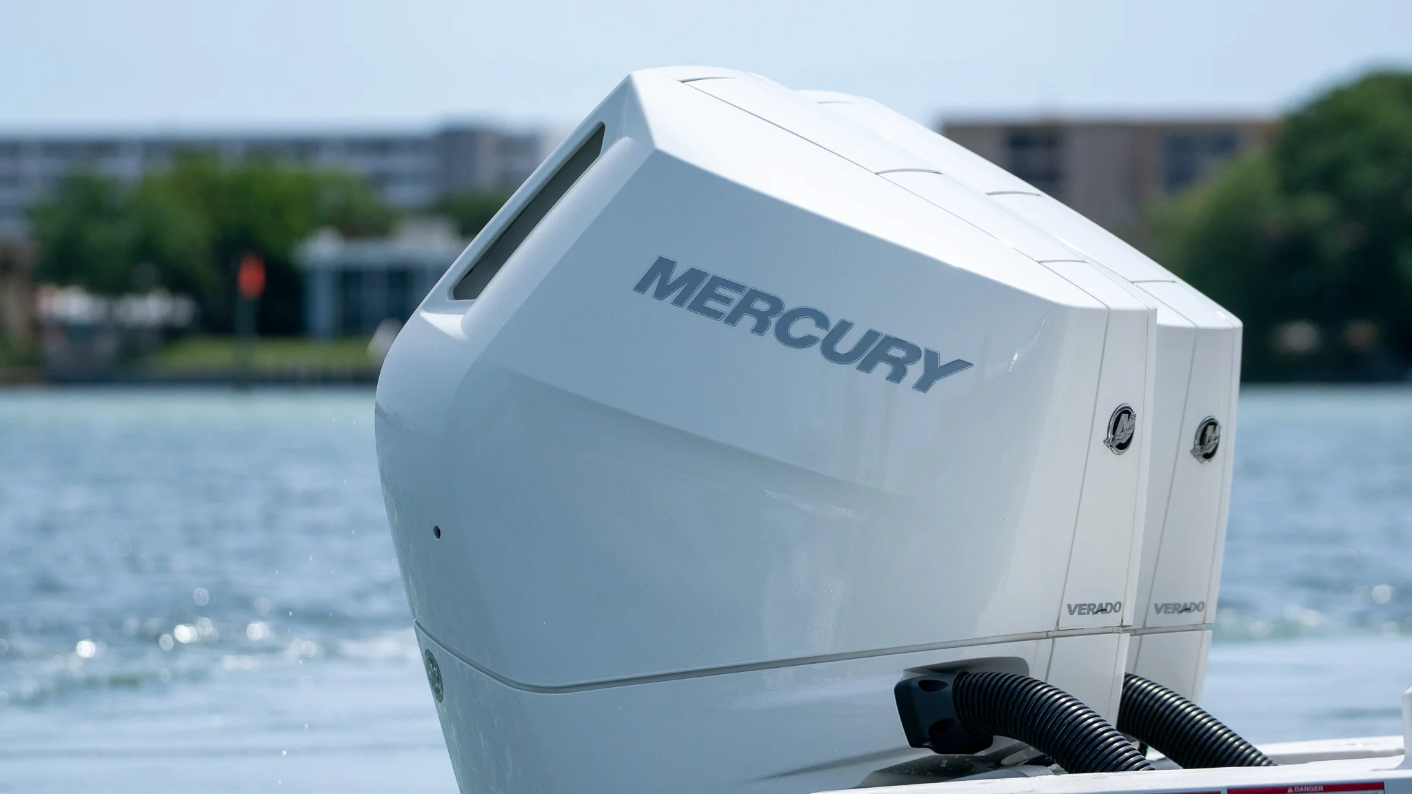 2026 Sea Ray SLX 310 Outboard Image Thumbnail #26