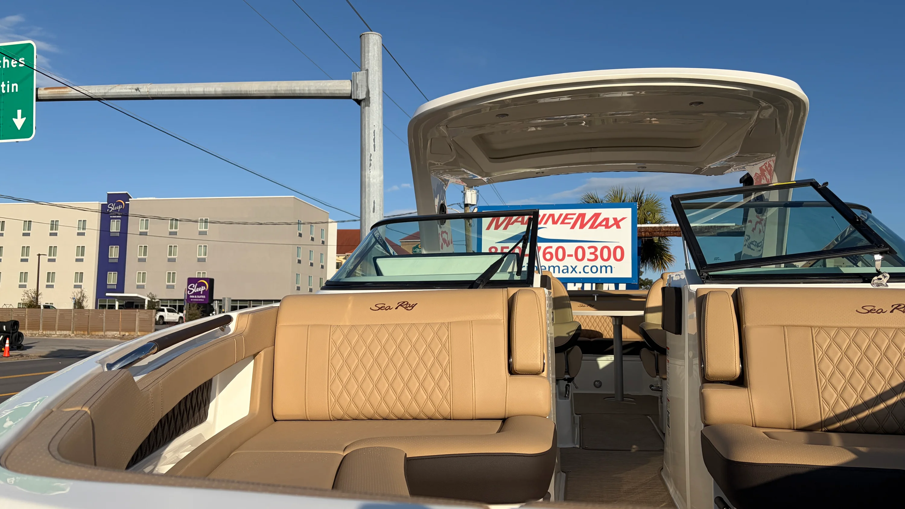 2026 Sea Ray SLX 310 Outboard Image Thumbnail #7