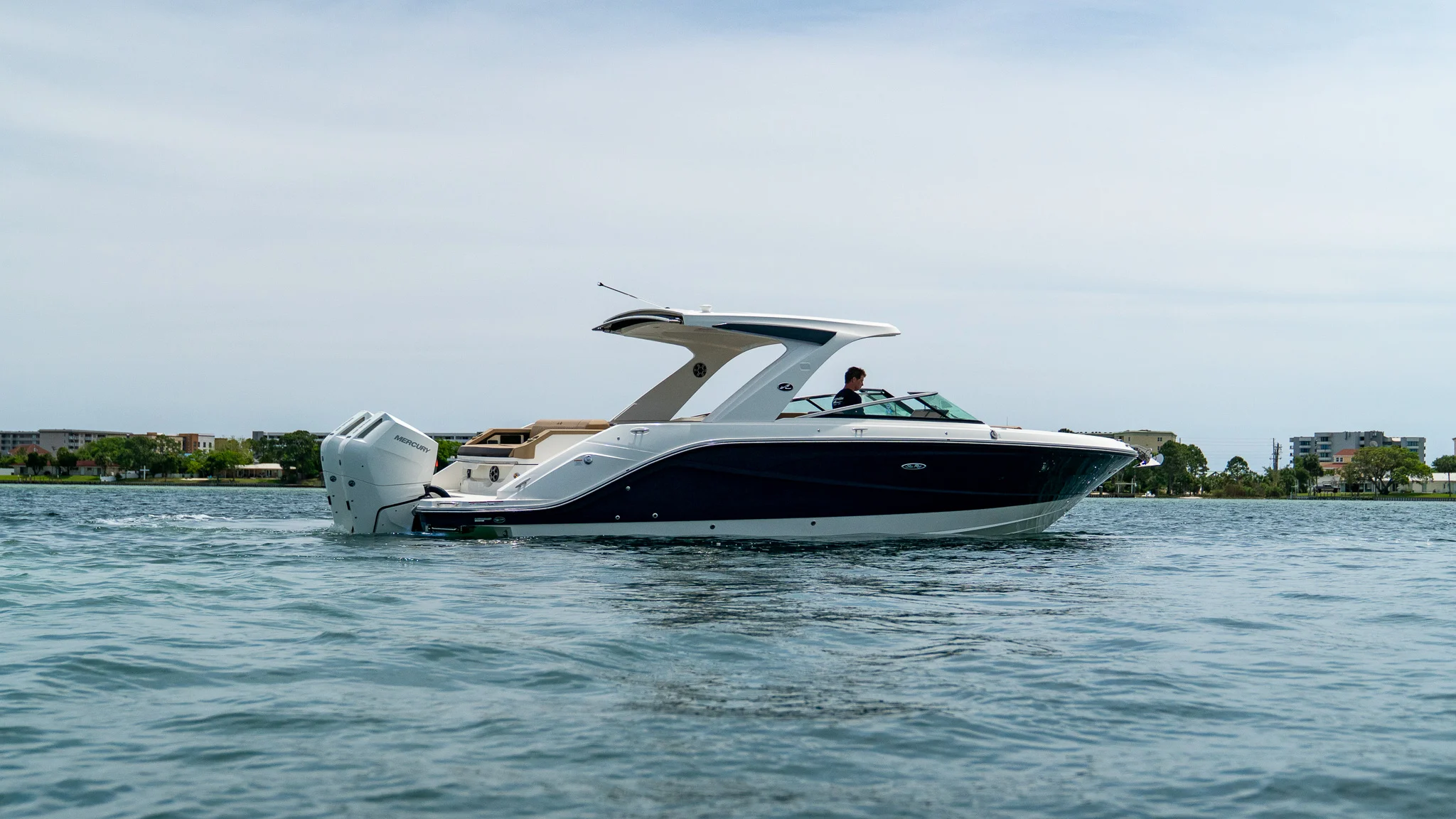 2026 Sea Ray SLX 310 Outboard Image Thumbnail #0