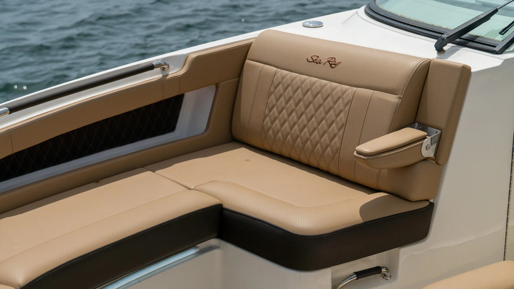 2026 Sea Ray SLX 310 Outboard Image Thumbnail #6