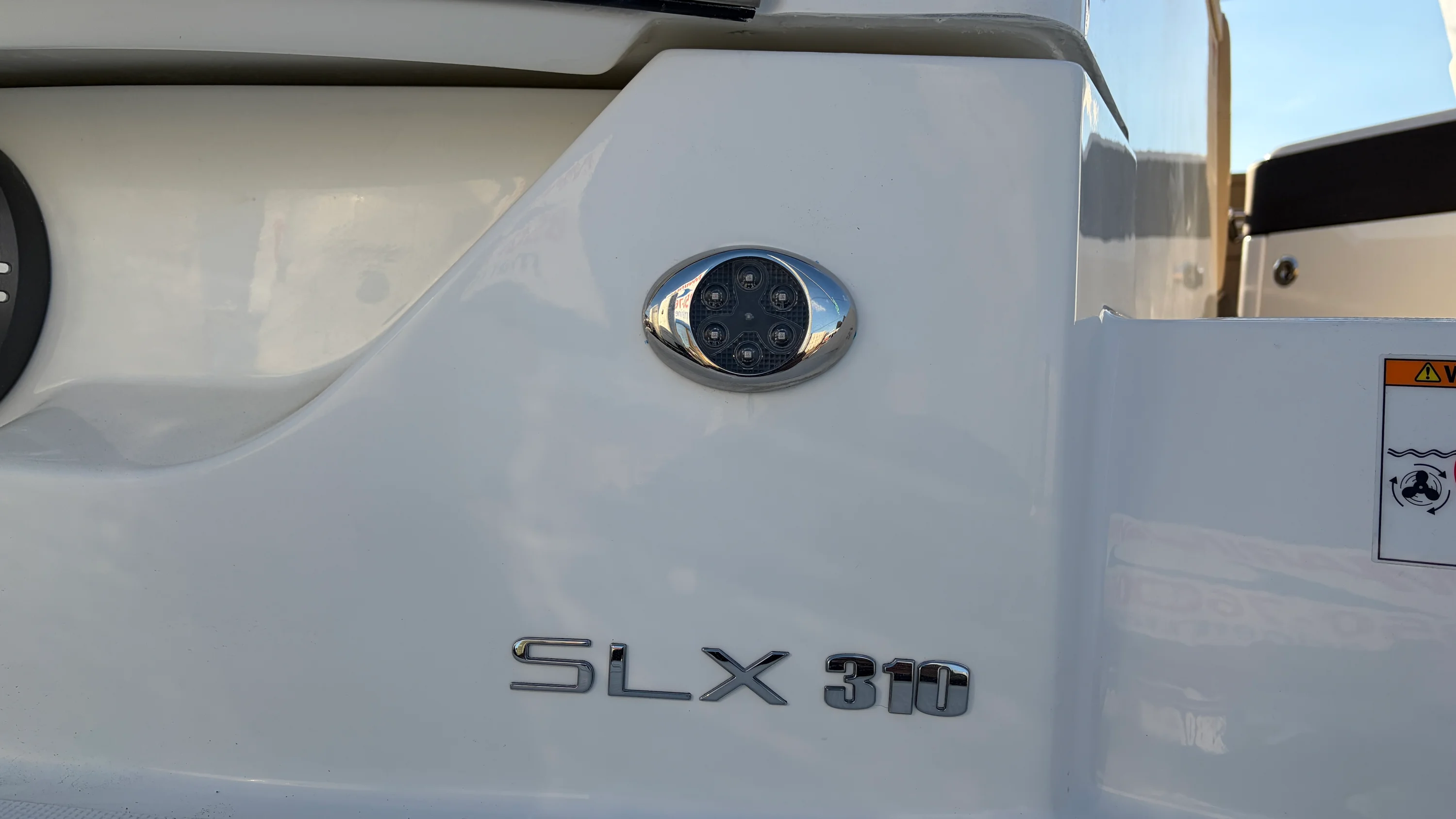 2026 Sea Ray SLX 310 Outboard Image Thumbnail #17