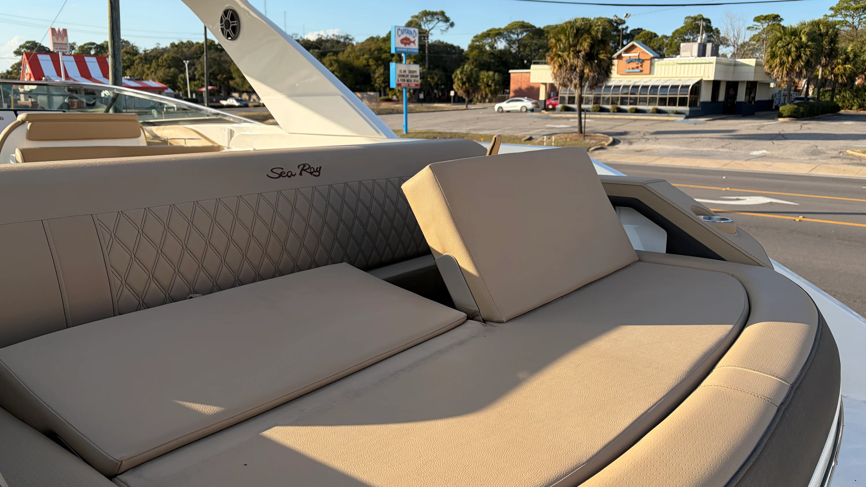 2026 Sea Ray SLX 310 Outboard Image Thumbnail #20