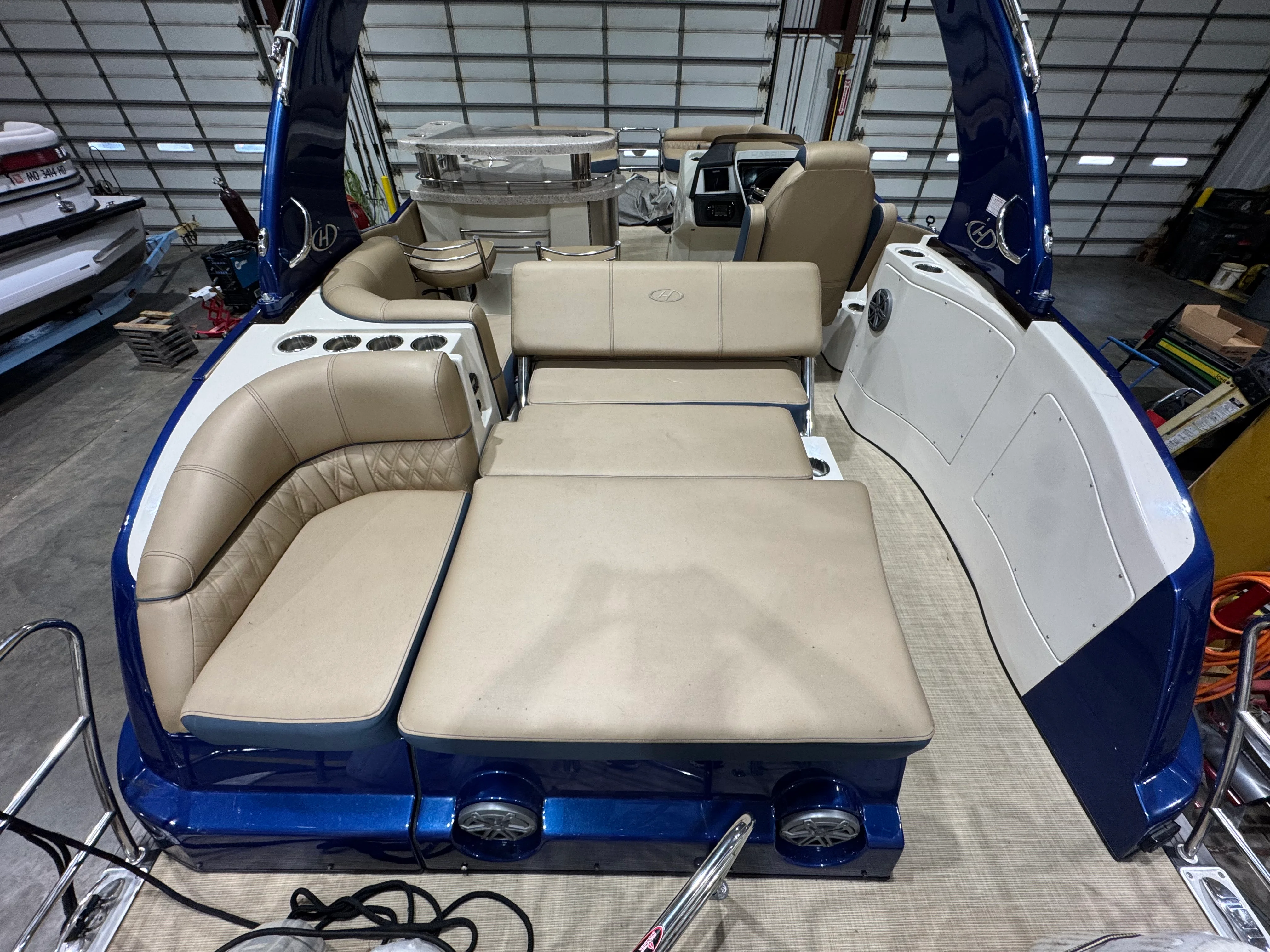 2019 Harris Crowne SL 250 Image Thumbnail #18