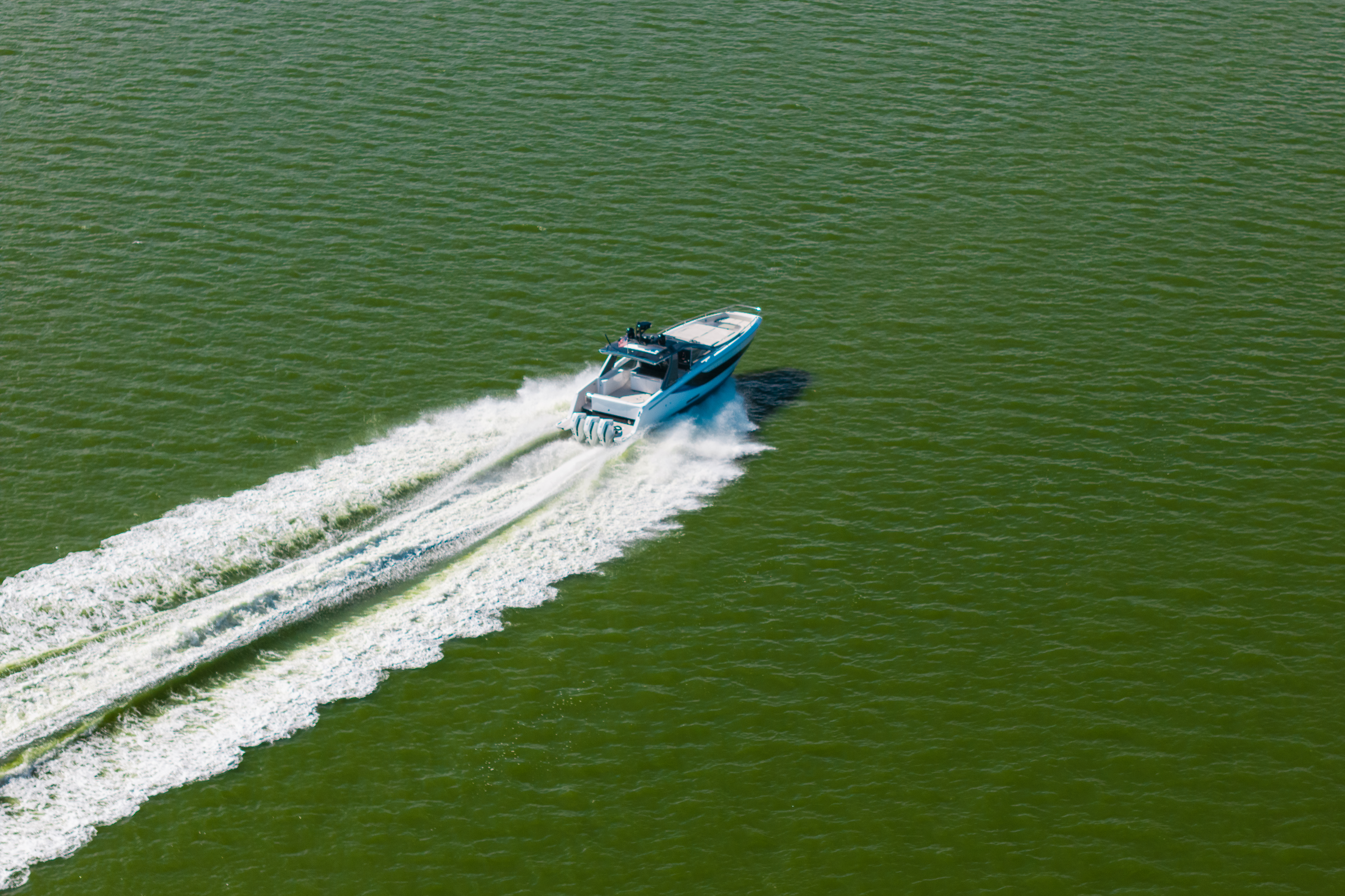 Used 2023 Azimut Verve 42, 77586 Seabrook - Boat Trader
