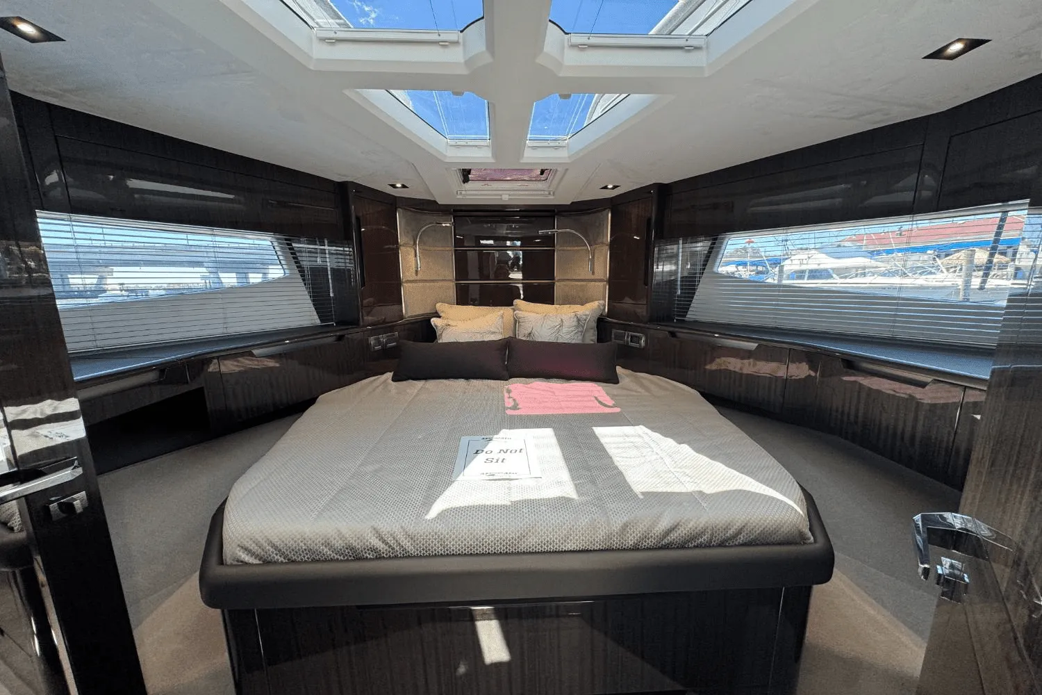 2024 Galeon 500 FLY Image Thumbnail #7