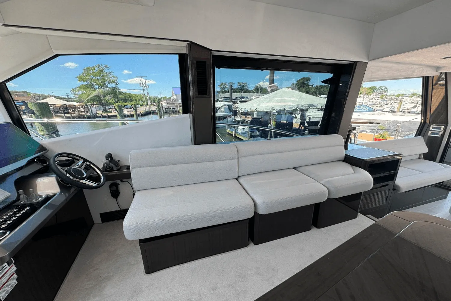 2024 Galeon 500 FLY Image Thumbnail #38
