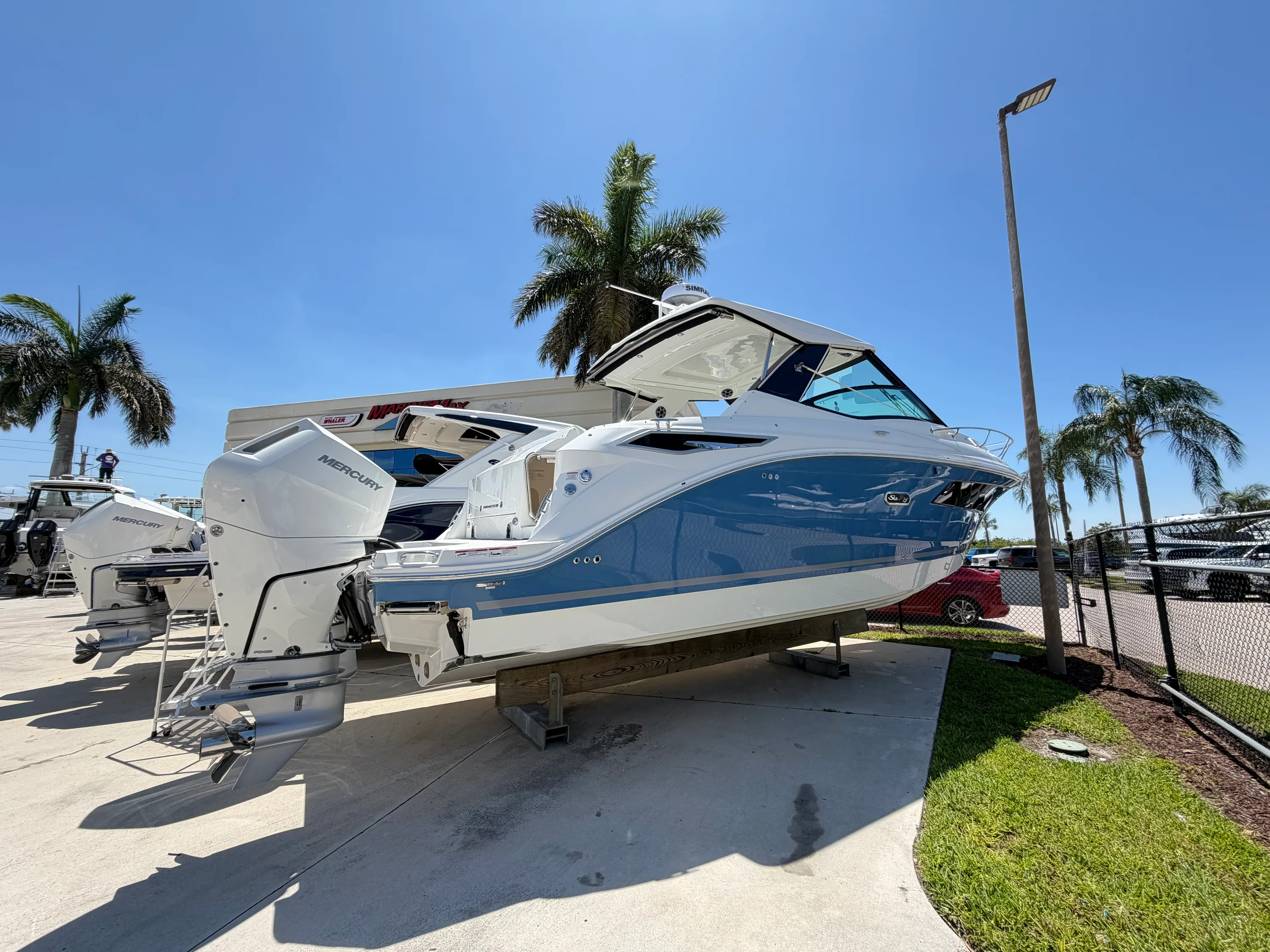 2026 Sea Ray Sundancer 320 Outboard Image Thumbnail #2