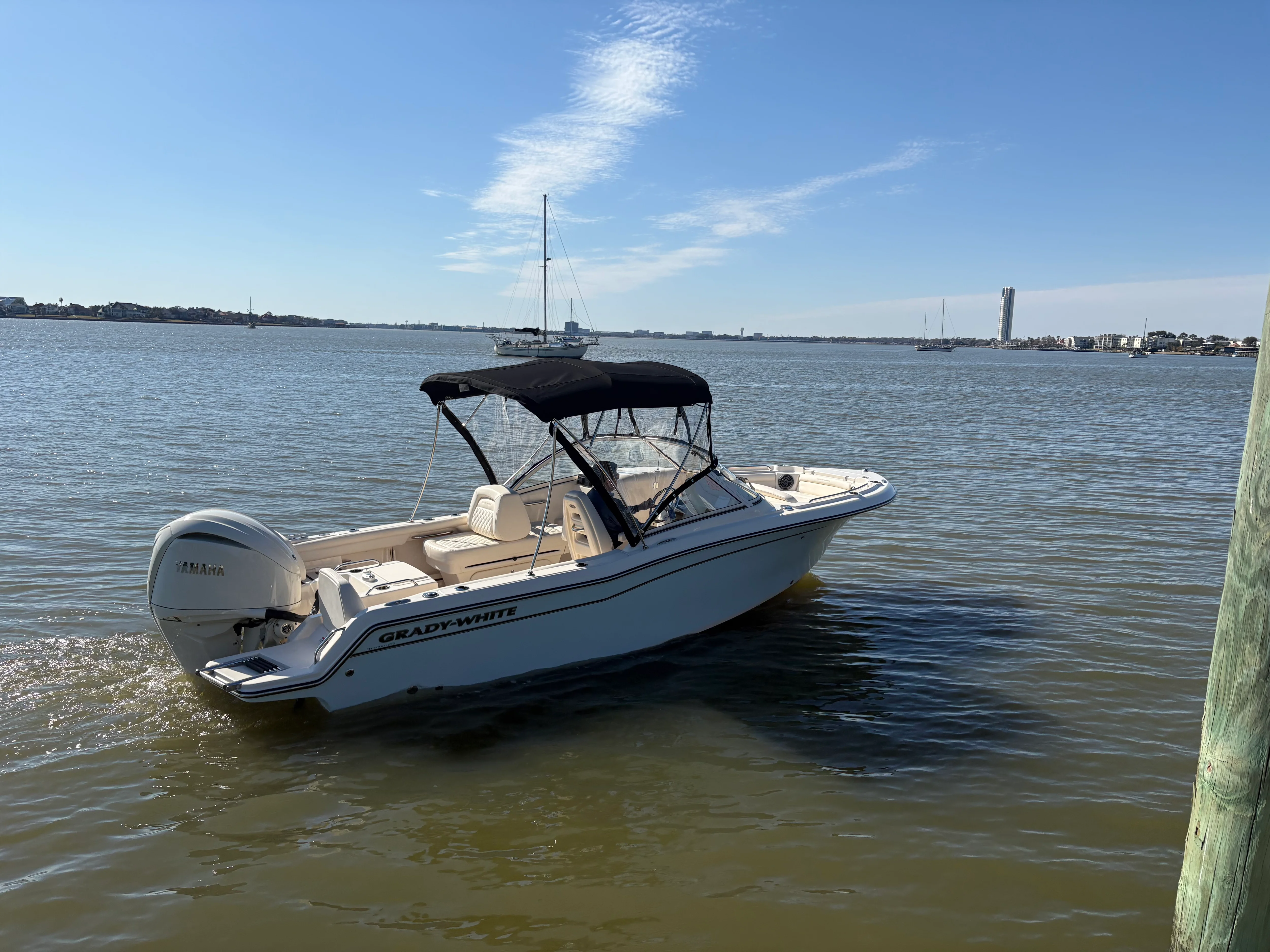 2026 Grady-White Freedom 215 Image Thumbnail #2
