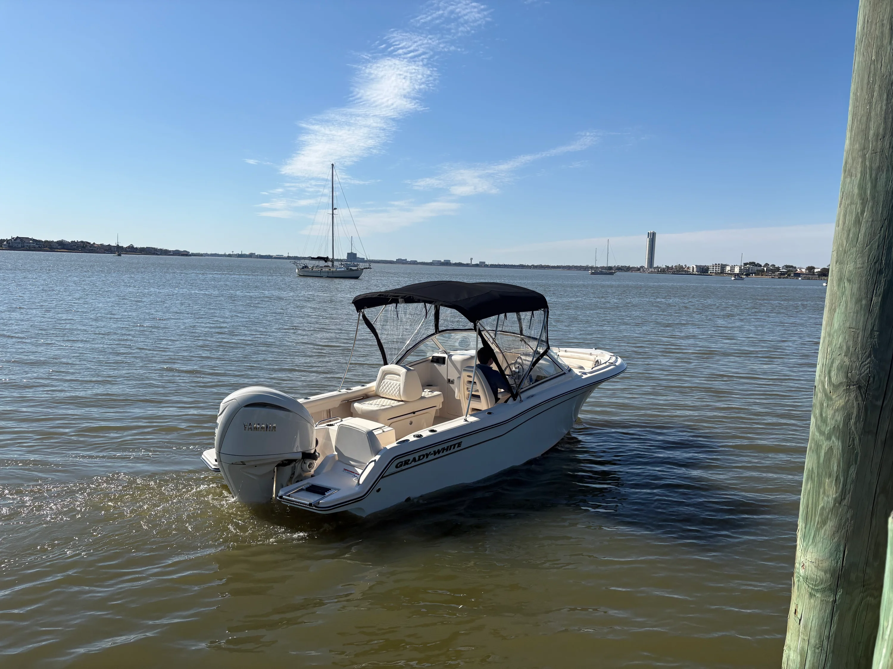 2026 Grady-White Freedom 215 Image Thumbnail #3