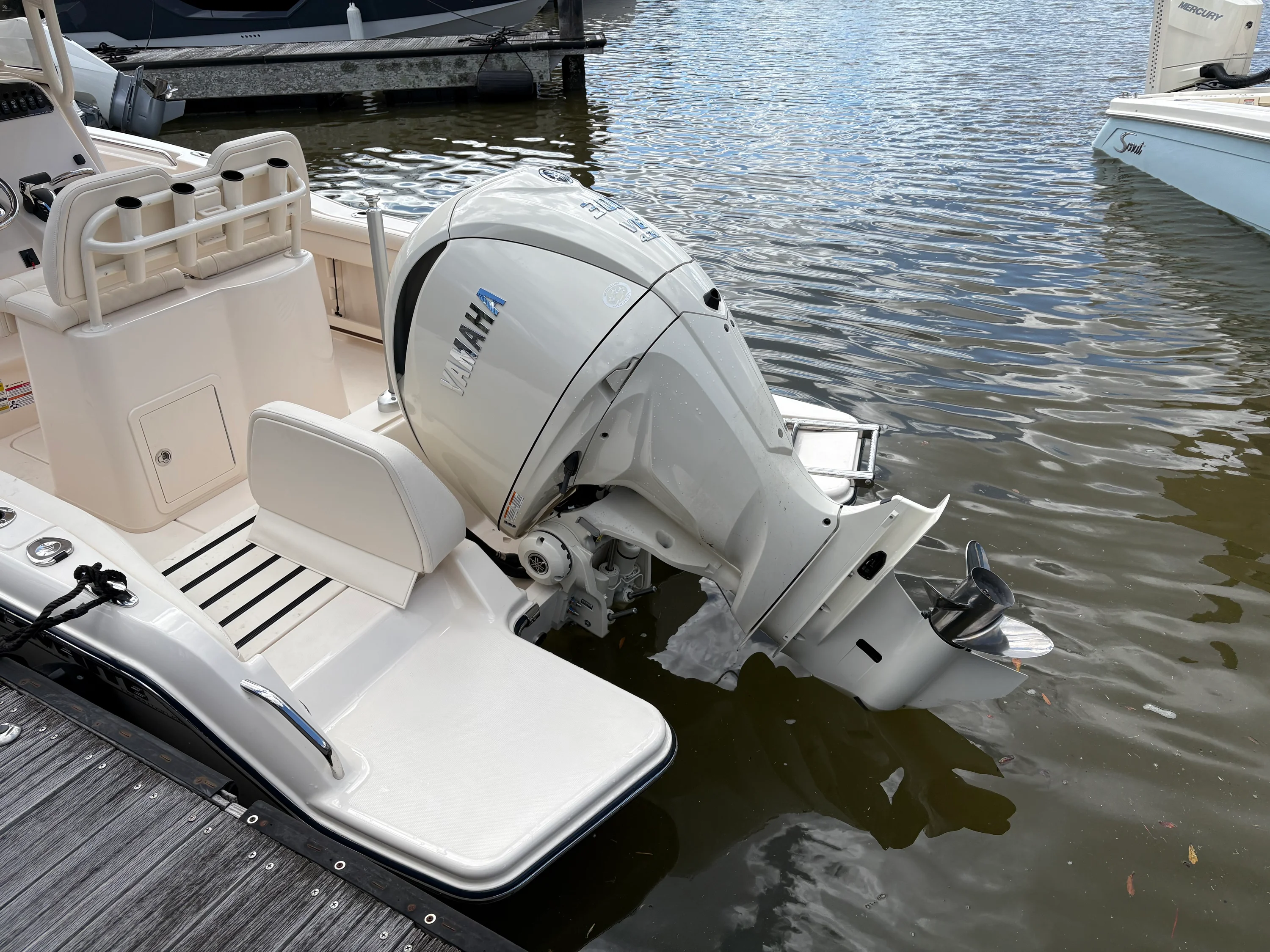 2026 Grady-White Fisherman 216 Image Thumbnail #10