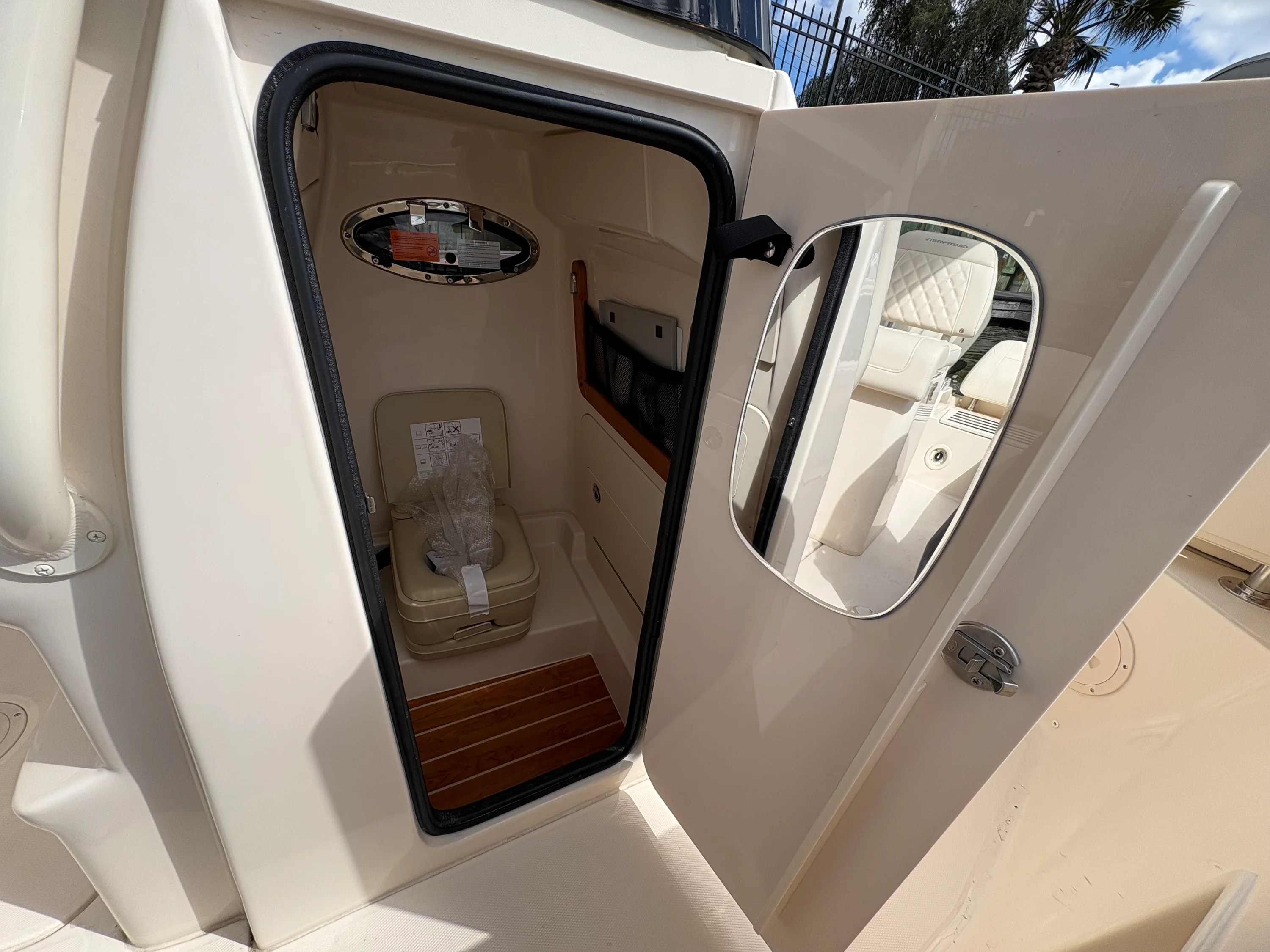 2026 Grady-White Fisherman 216 Image Thumbnail #14