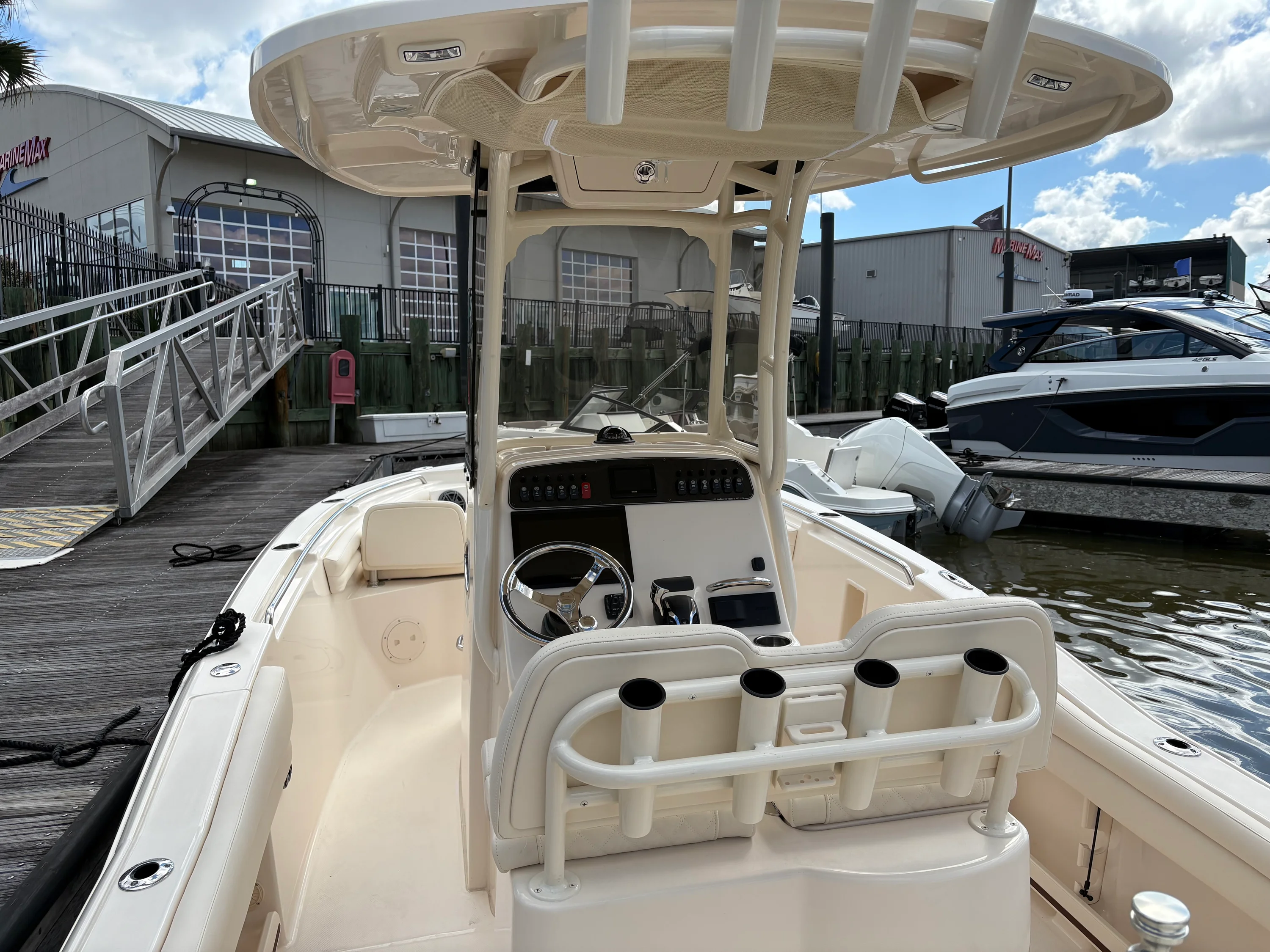 2026 Grady-White Fisherman 216 Image Thumbnail #9