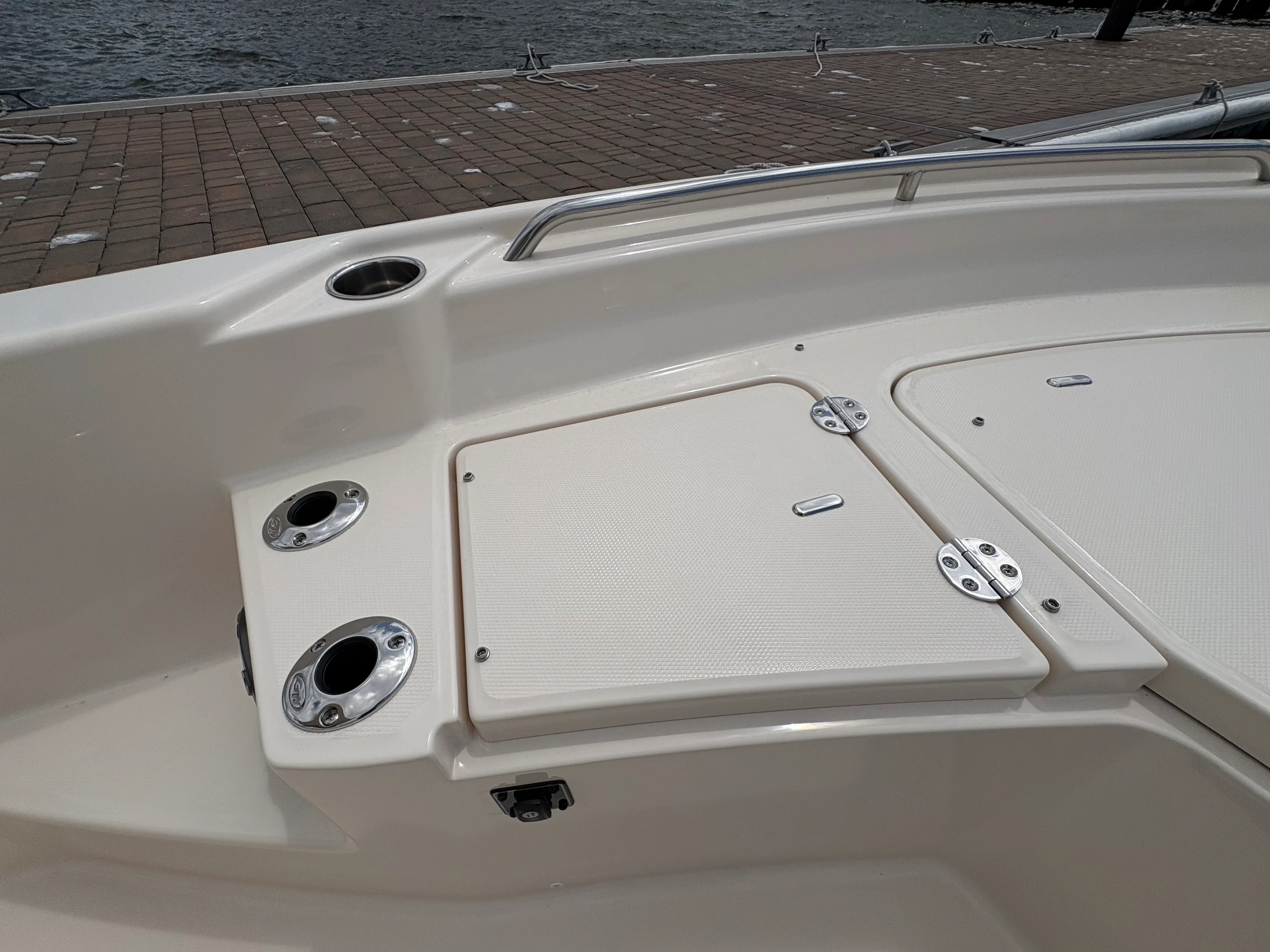 2026 Grady-White 231 CE Image Thumbnail #17