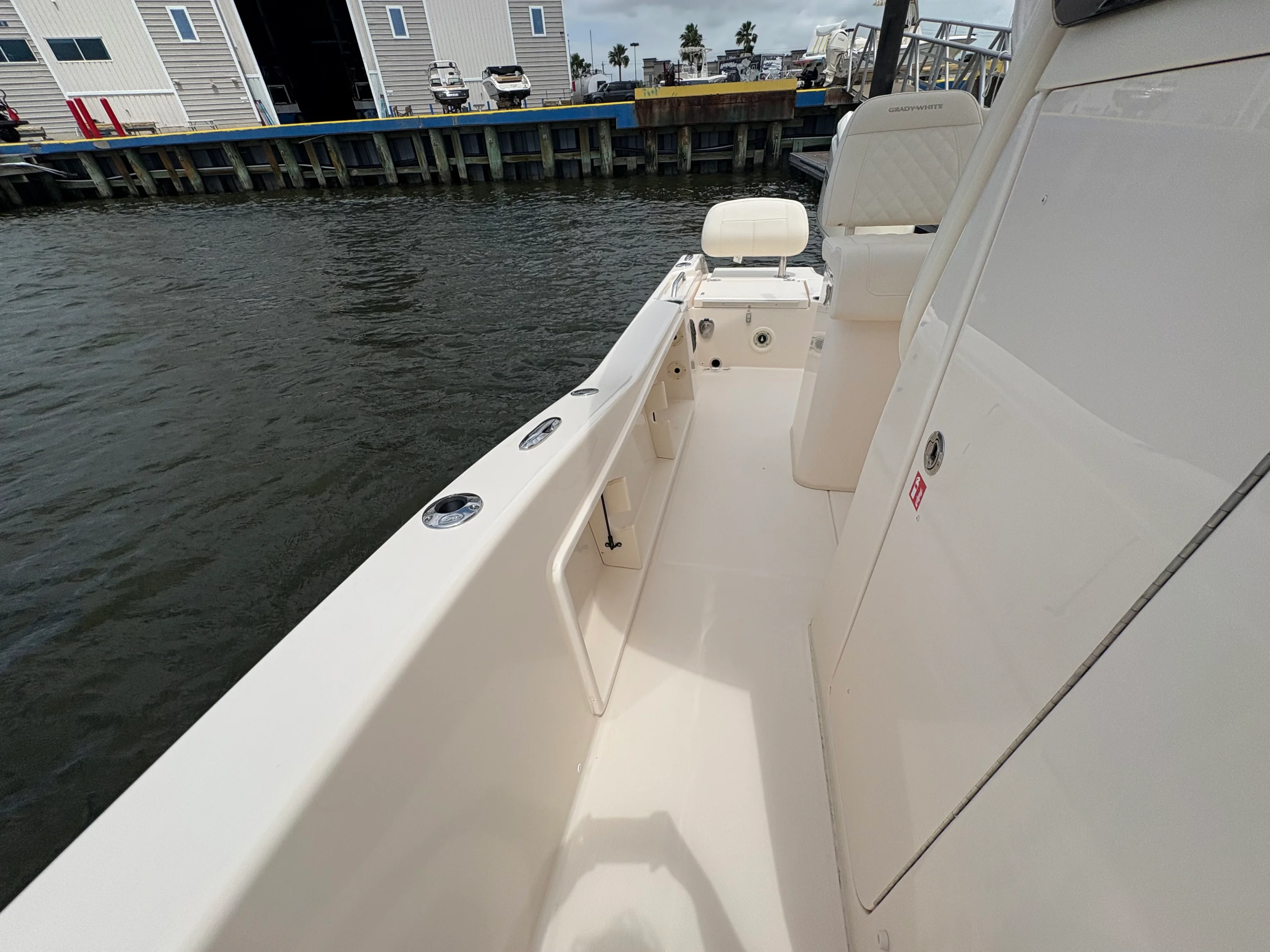 2026 Grady-White 231 CE Image Thumbnail #13