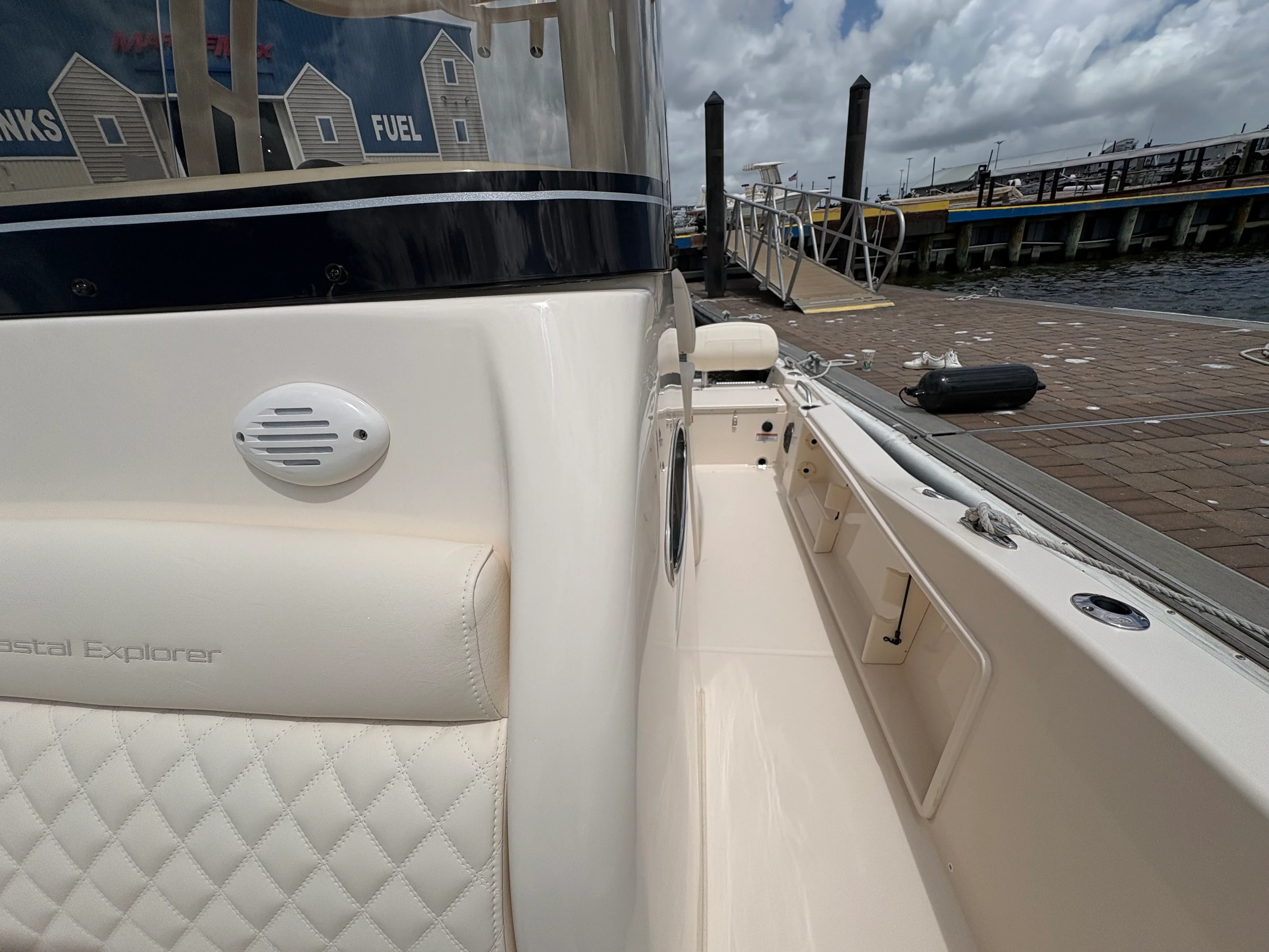 2026 Grady-White 231 CE Image Thumbnail #12