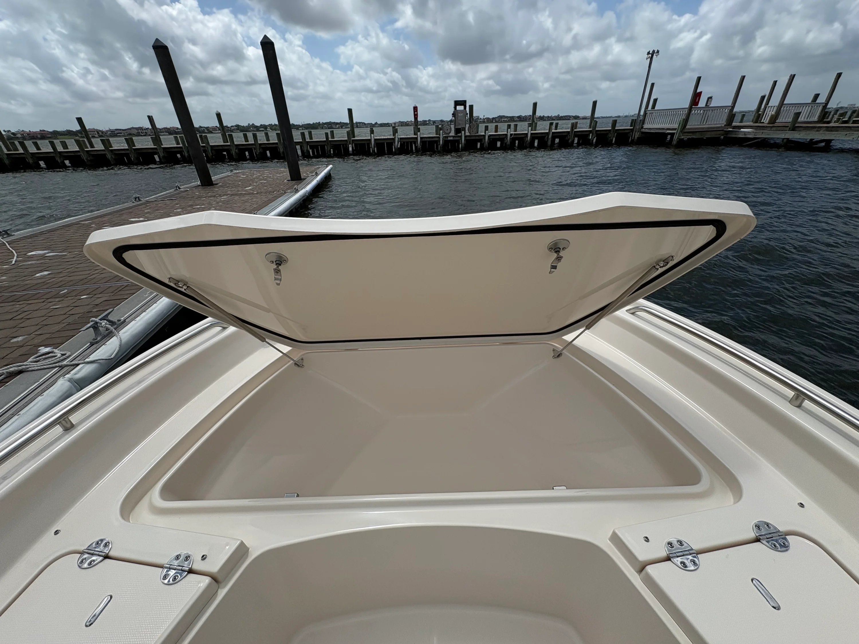 2026 Grady-White 231 CE Image Thumbnail #15