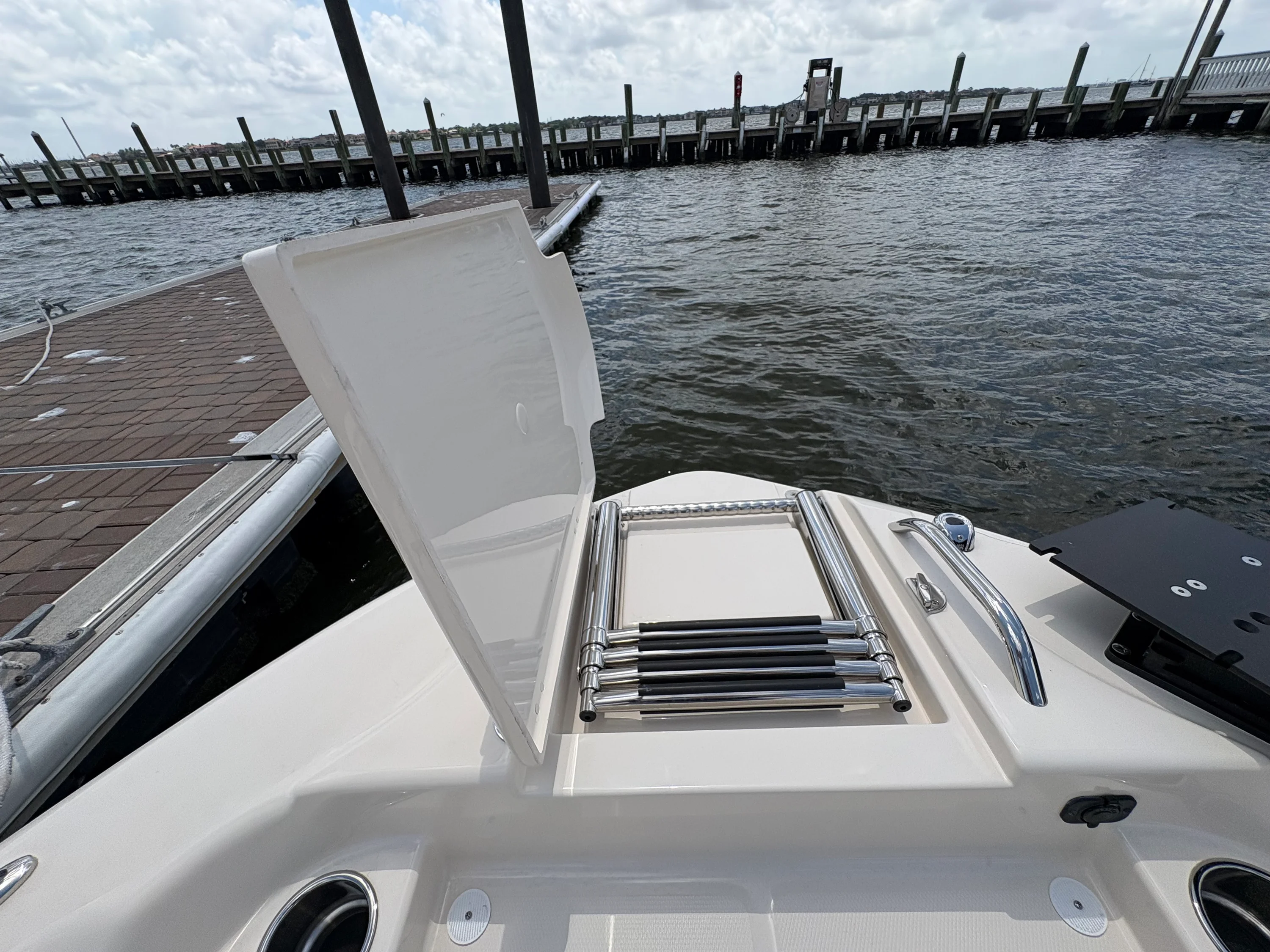 2026 Grady-White 251 CE Image Thumbnail #17