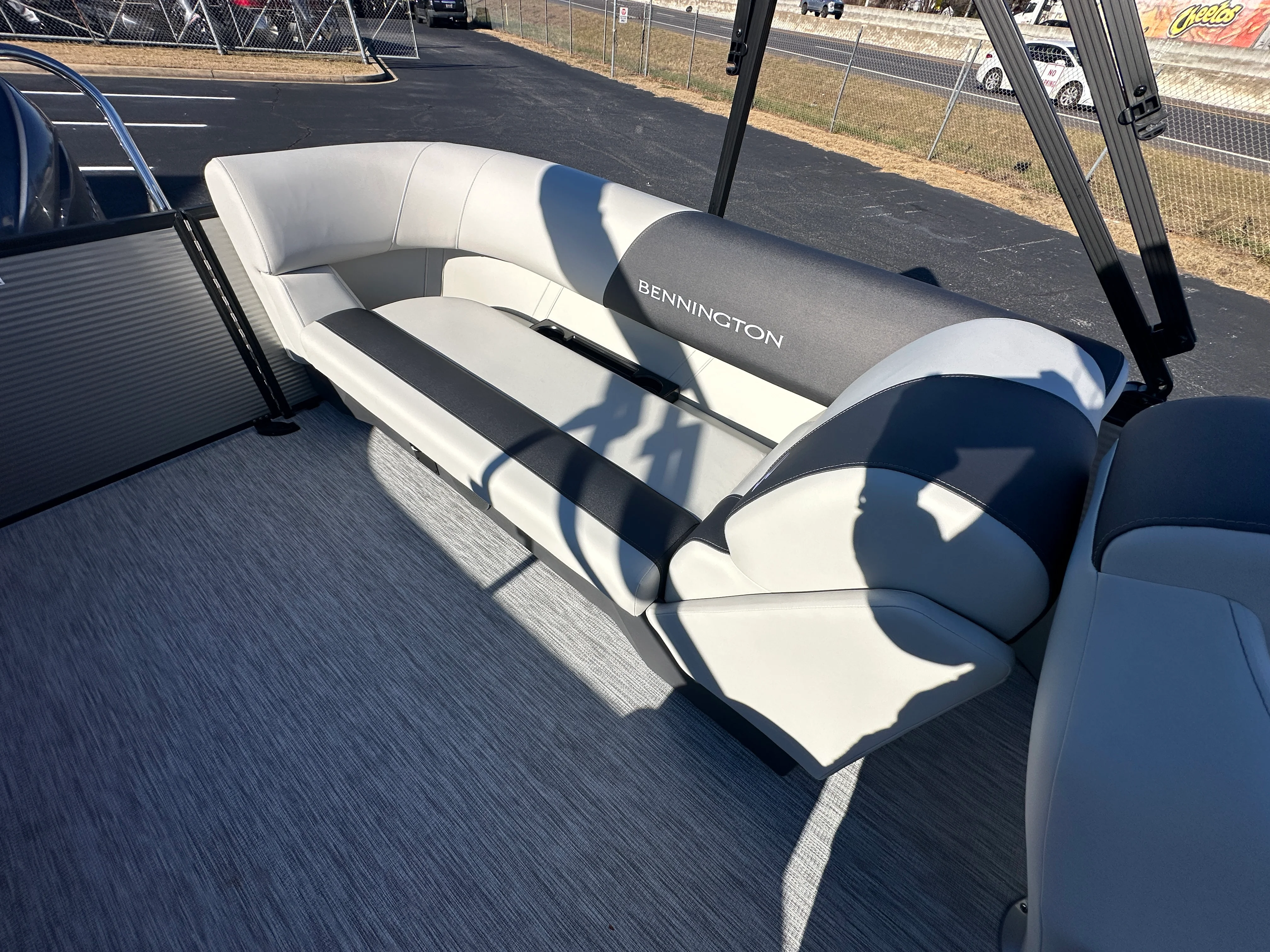 2026 Bennington 22SSR Image Thumbnail #21