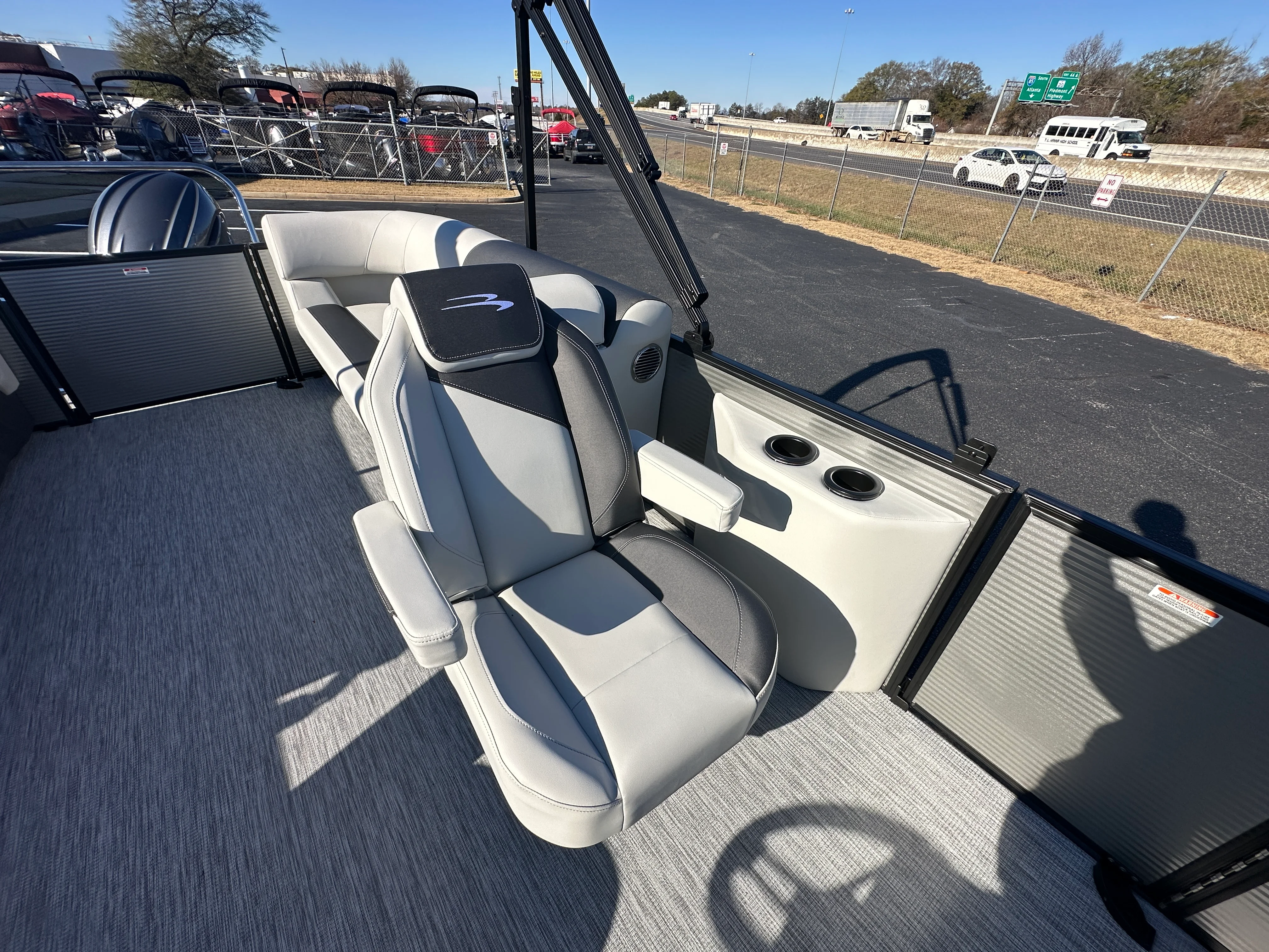 2026 Bennington 22SSR Image Thumbnail #12