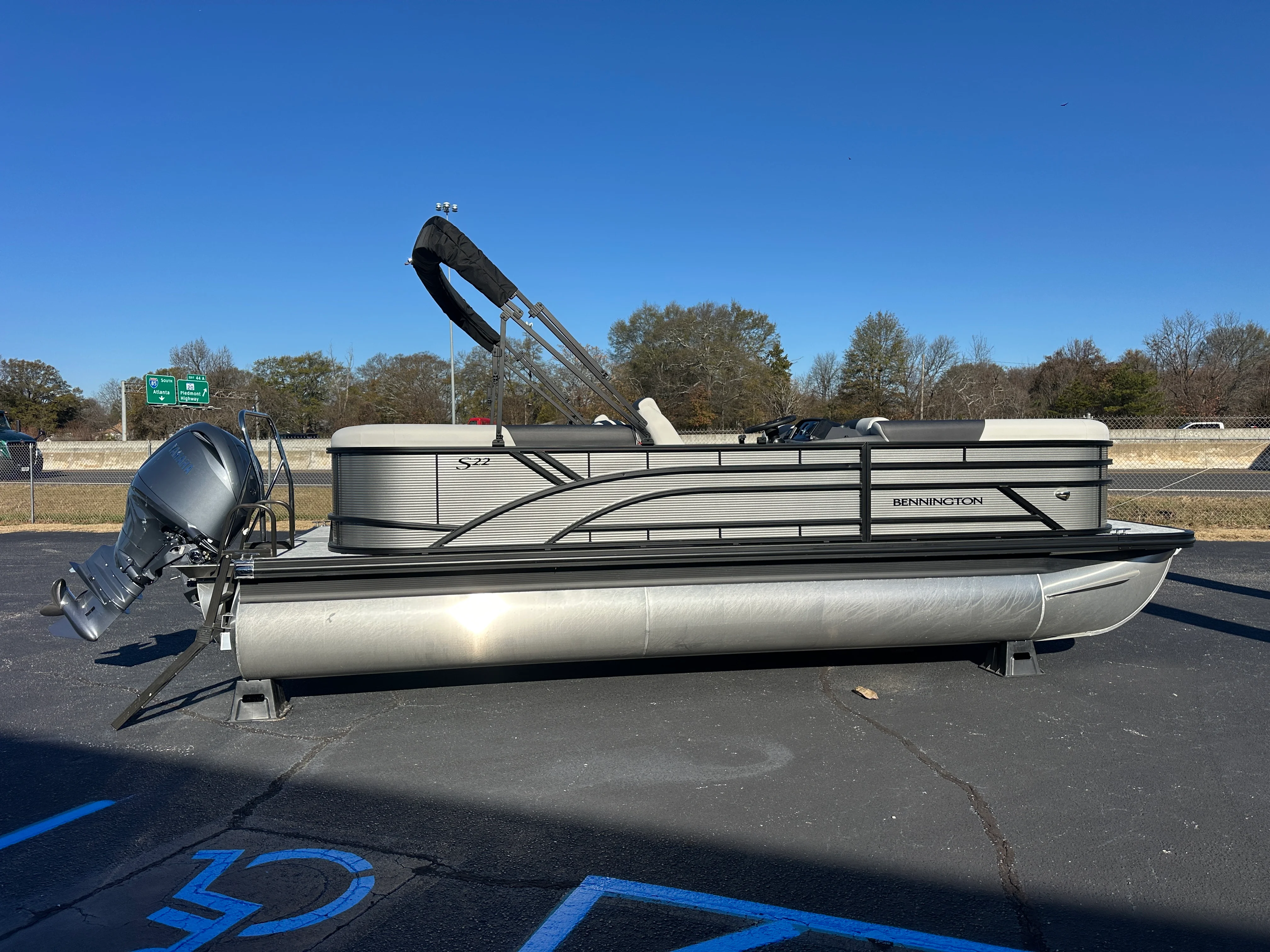 2026 Bennington 22SSR Image Thumbnail #3