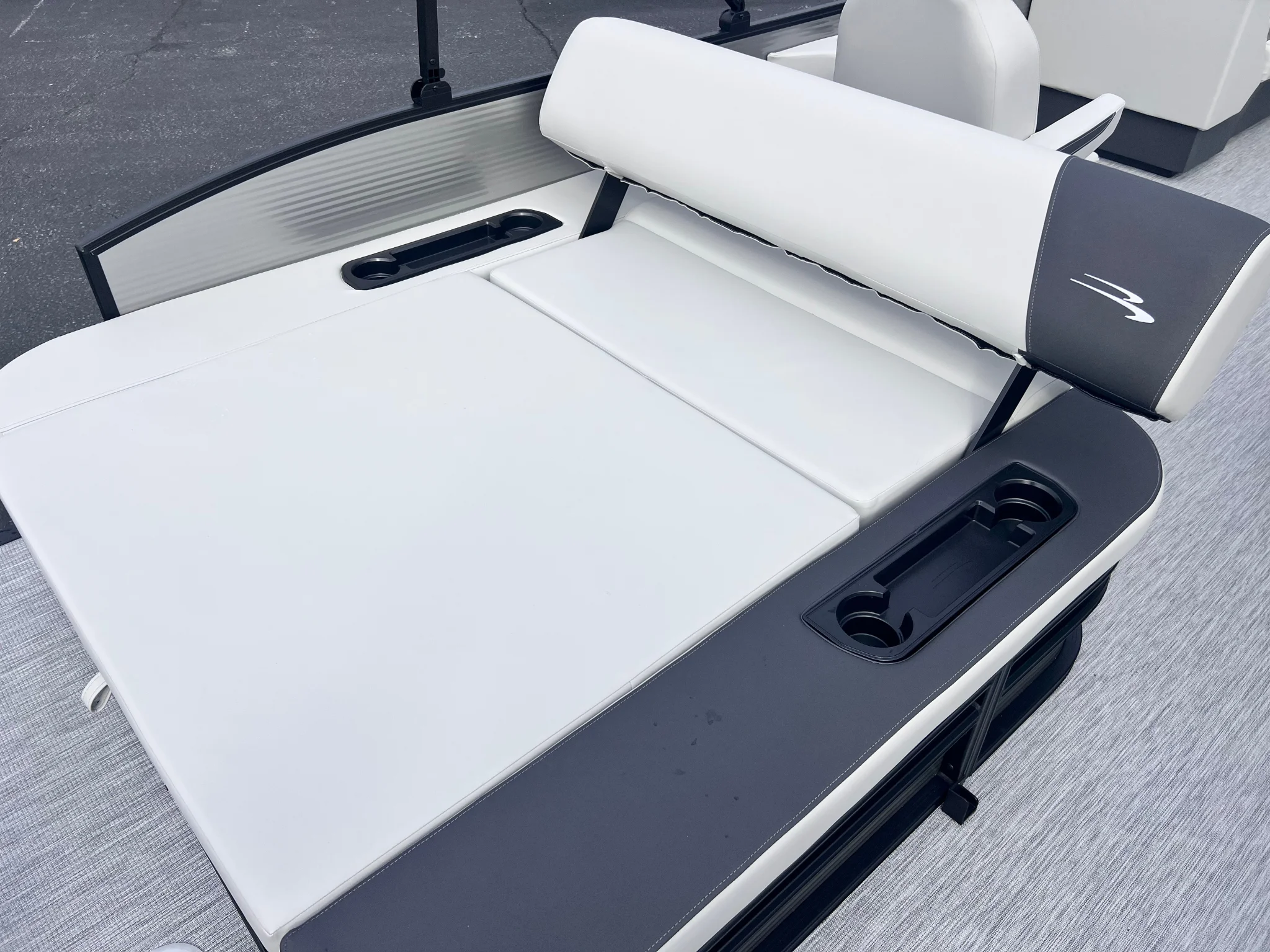 2026 Bennington 22SSB Image Thumbnail #14