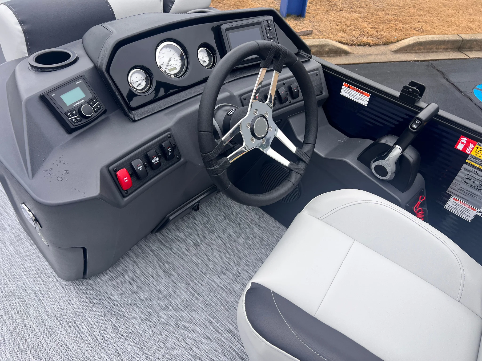 2026 Bennington 22SSR Image Thumbnail #15