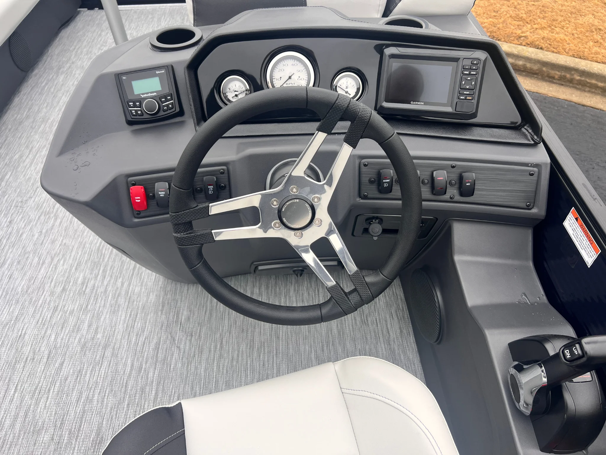 2026 Bennington 22SSR Image Thumbnail #14