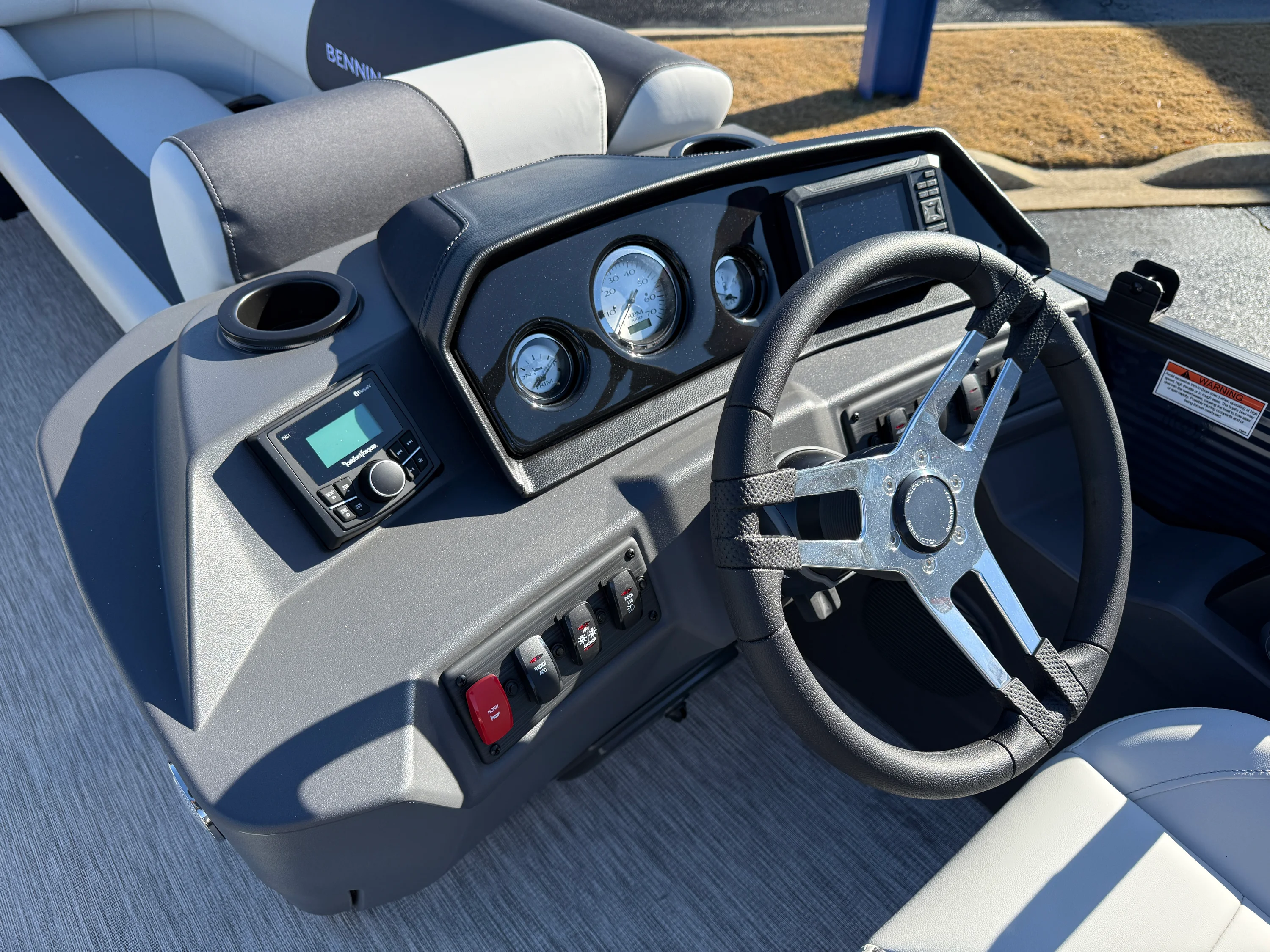 2026 Bennington 22SSB Image Thumbnail #11