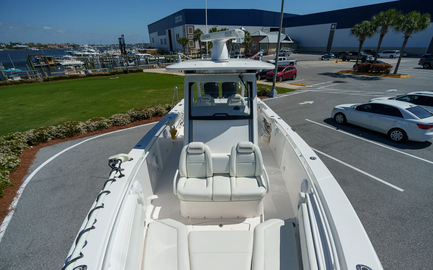 2017 Everglades 325 CC Image Thumbnail #14