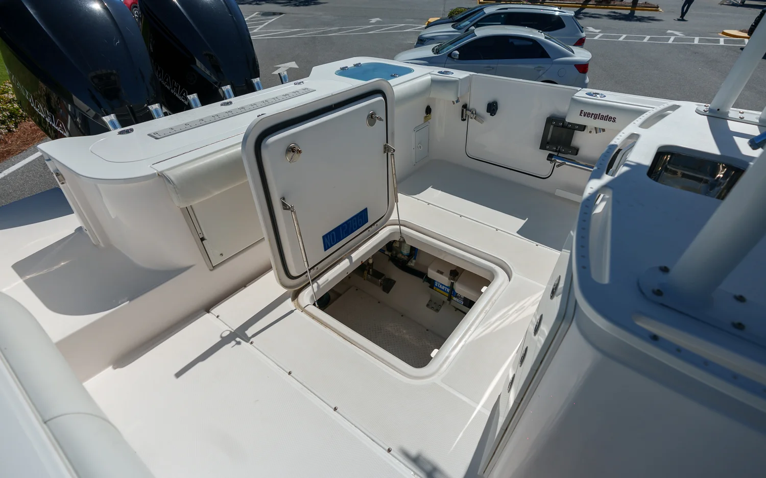 2017 Everglades 325 CC Image Thumbnail #37