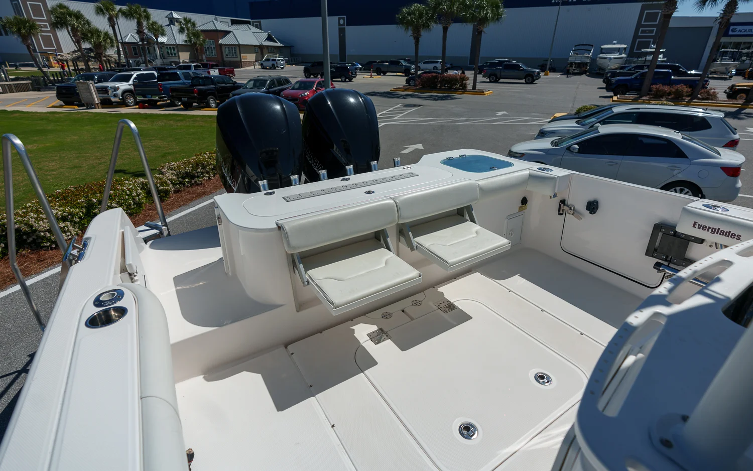 2017 Everglades 325 CC Image Thumbnail #36