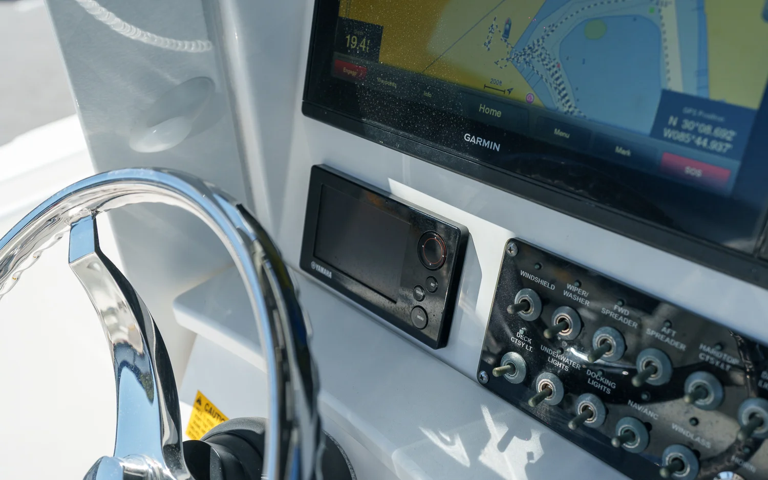 2017 Everglades 325 CC Image Thumbnail #21