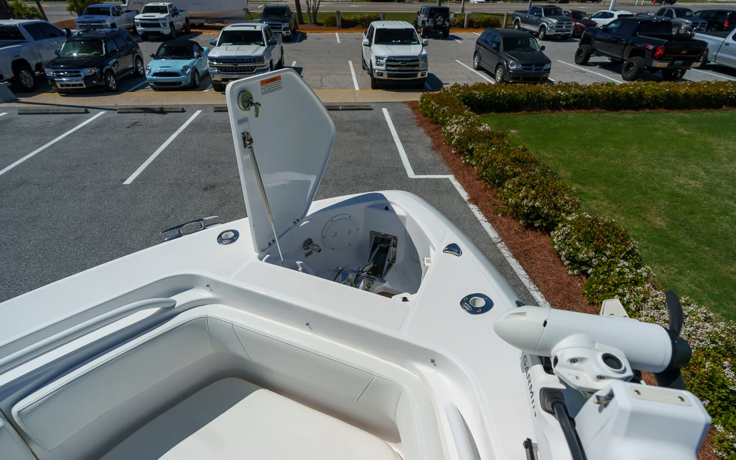 2017 Everglades 325 CC Image Thumbnail #9