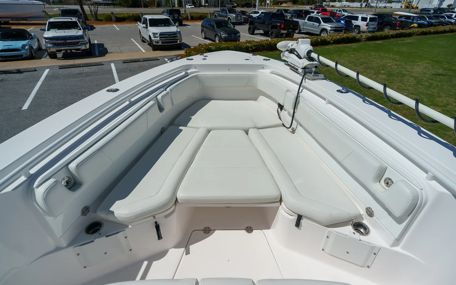 2017 Everglades 325 CC Image Thumbnail #11