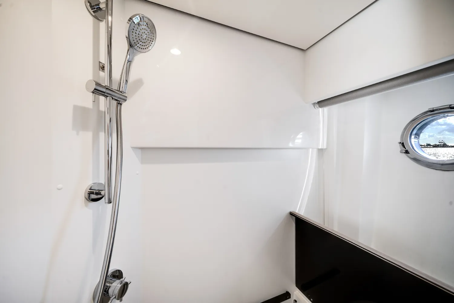 2021 Azimut 60 Flybridge Image Thumbnail #64