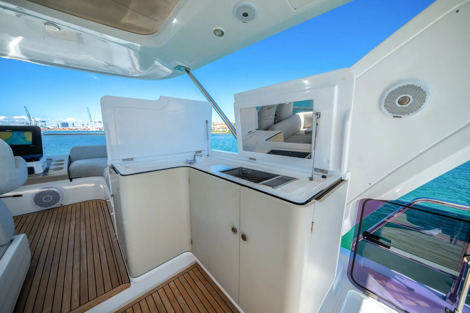 2021 Azimut 60 Flybridge Image Thumbnail #26